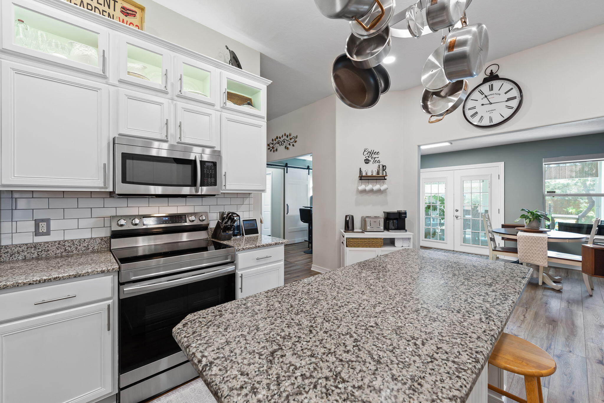 HOLLEY BY THE SEA - Residential