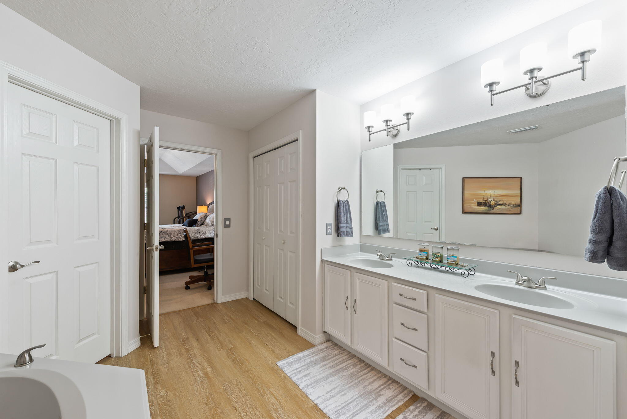 HOLLEY BY THE SEA - Residential