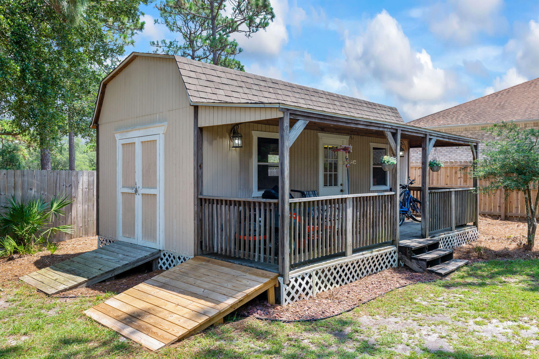 HOLLEY BY THE SEA - Residential