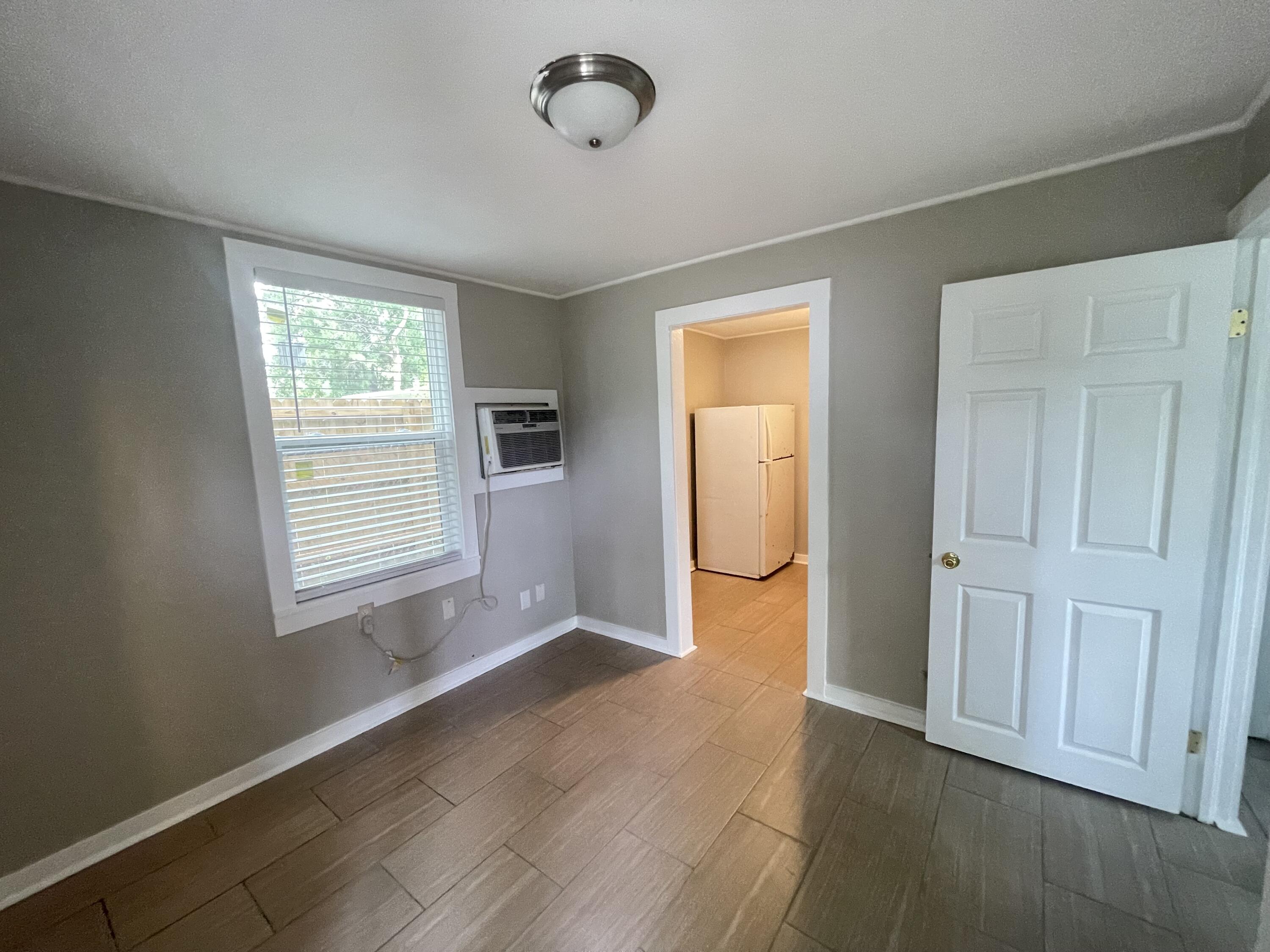 VALPARAISO PLAT 01 - Residential Lease