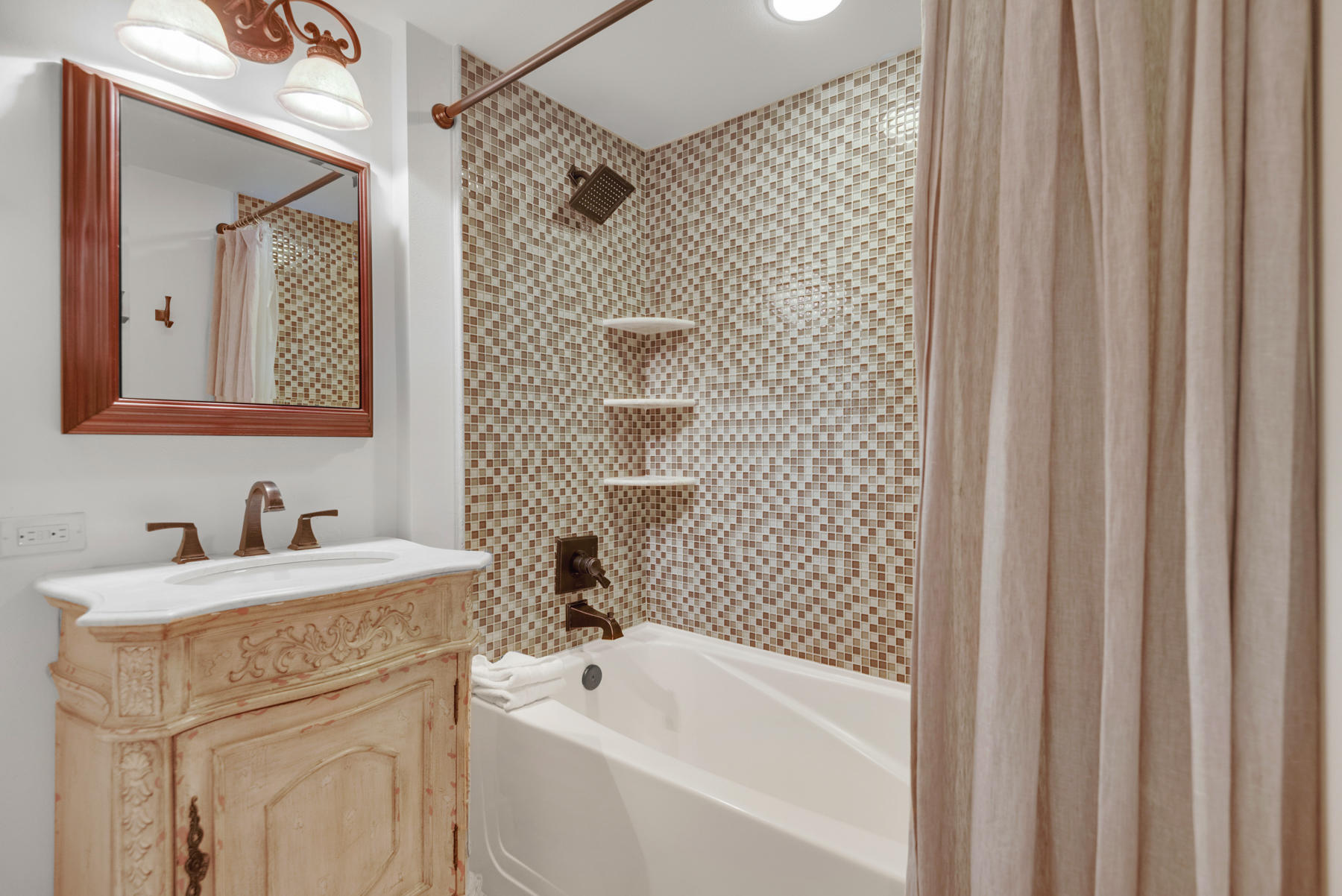 OBSERVATION POINT - Residential