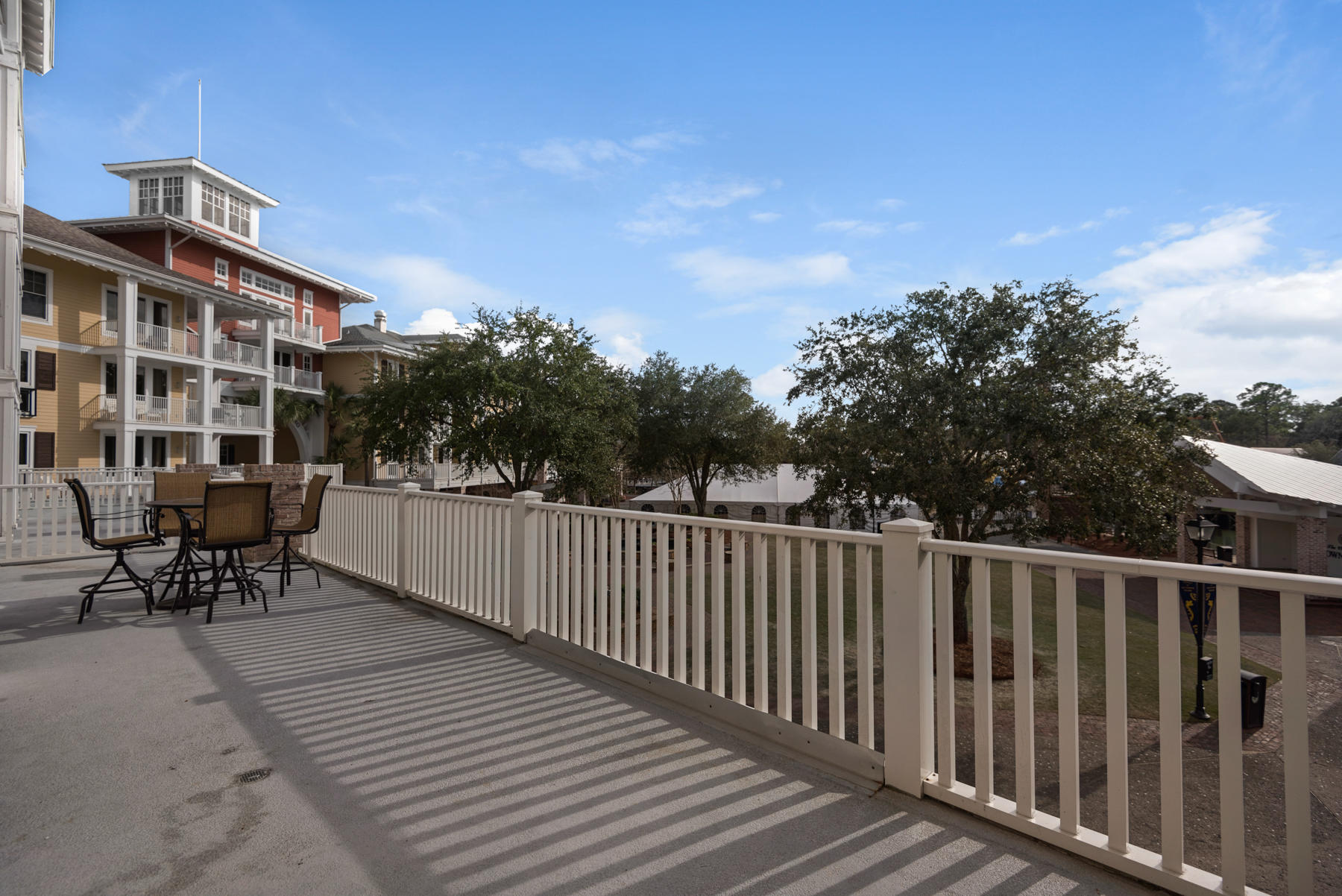 OBSERVATION POINT - Residential