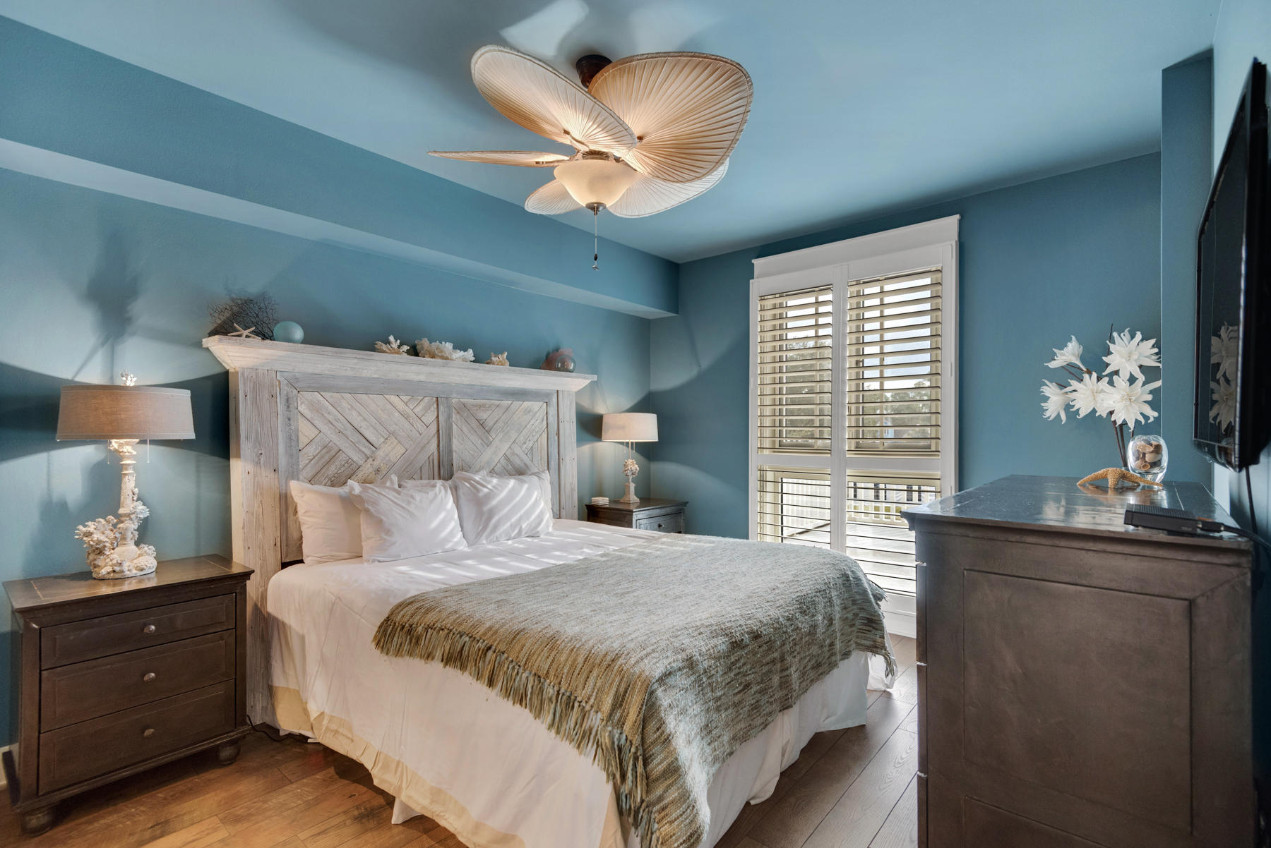 OBSERVATION POINT - Residential