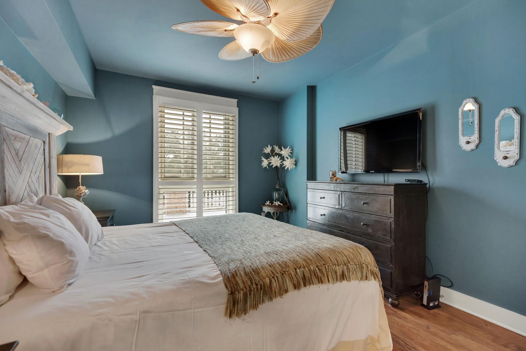 OBSERVATION POINT - Residential