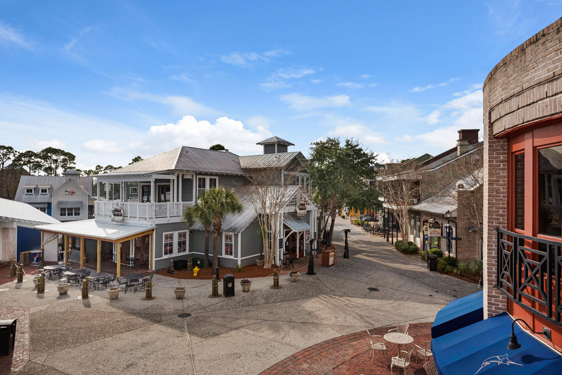 OBSERVATION POINT - Residential