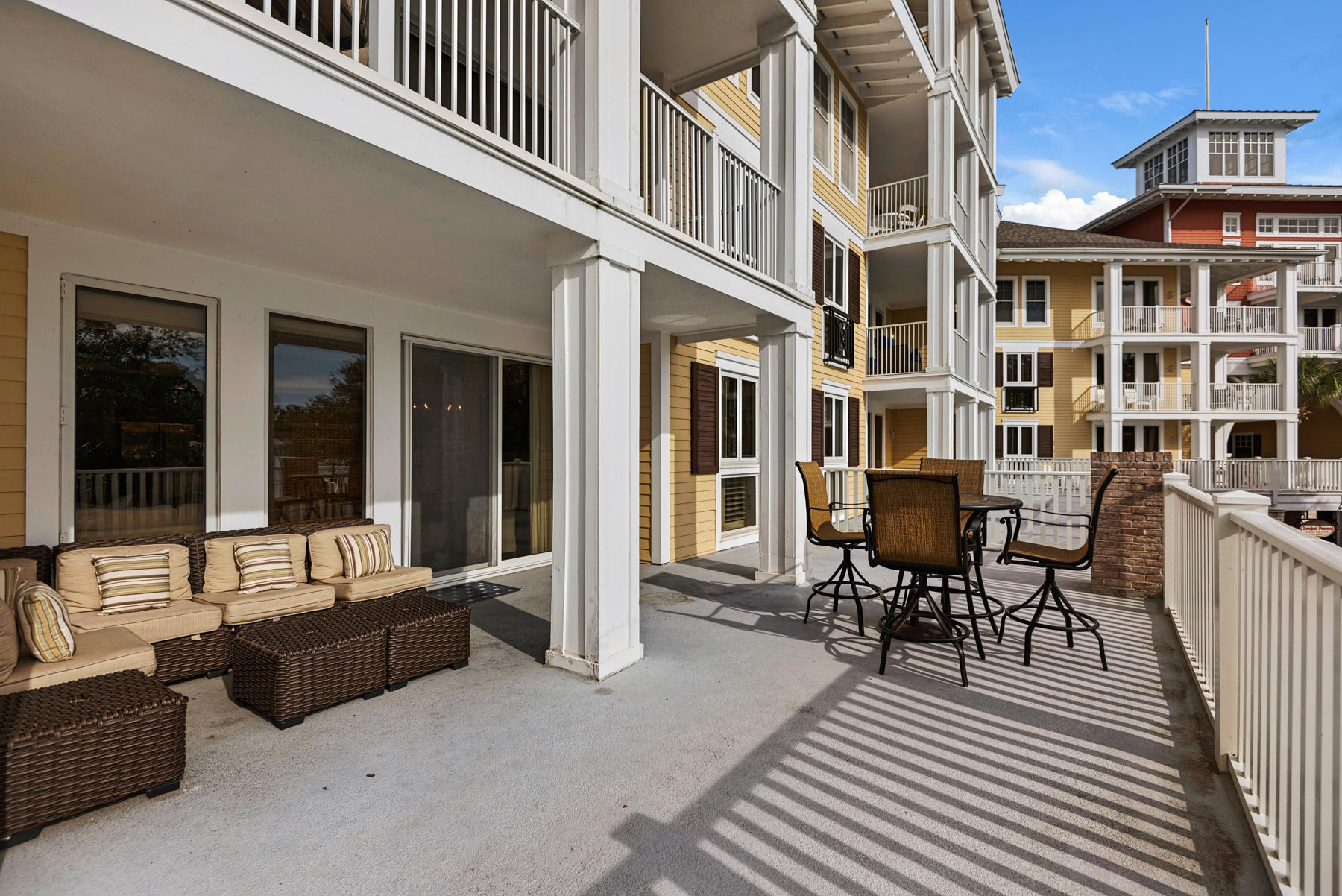 OBSERVATION POINT - Residential