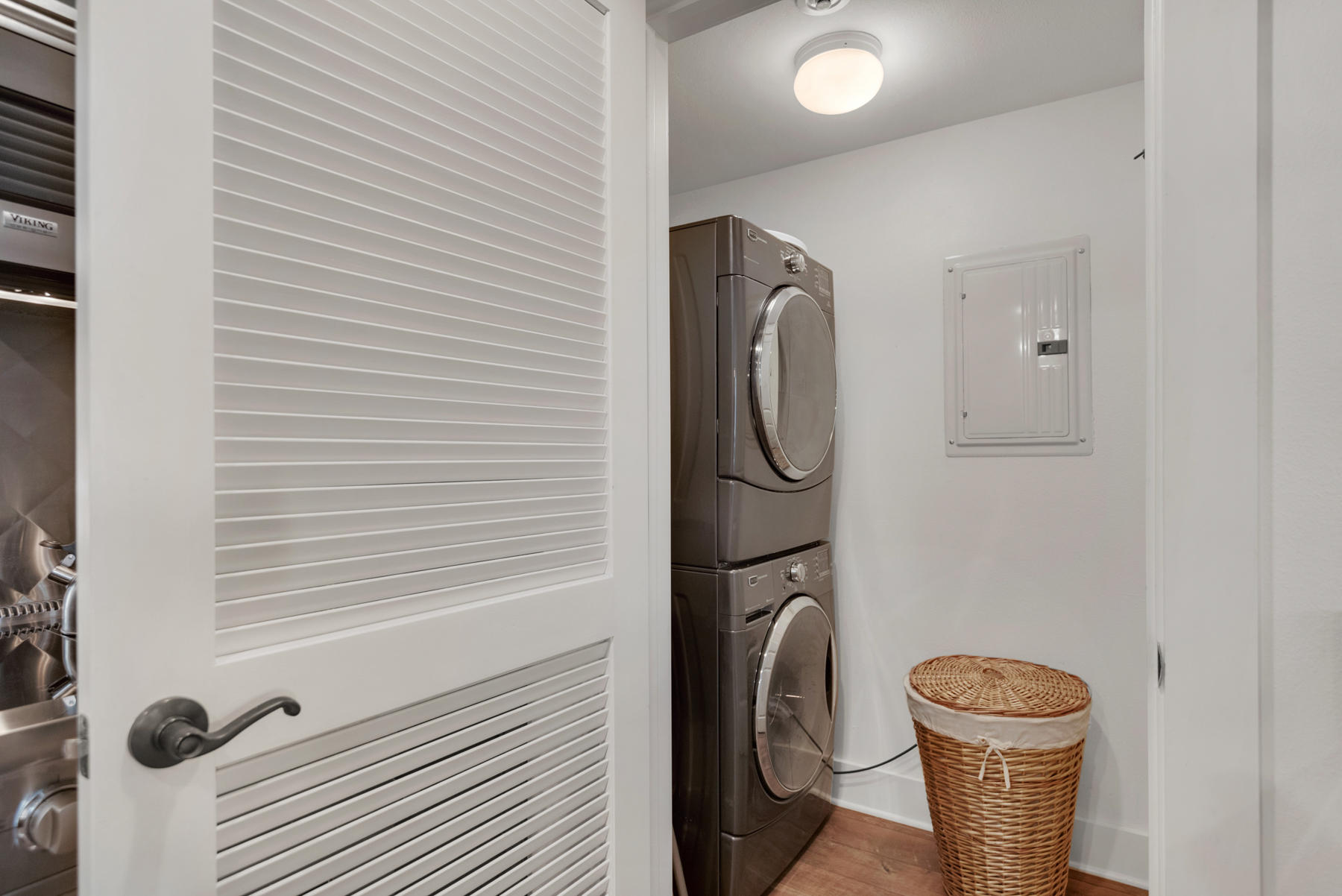 OBSERVATION POINT - Residential