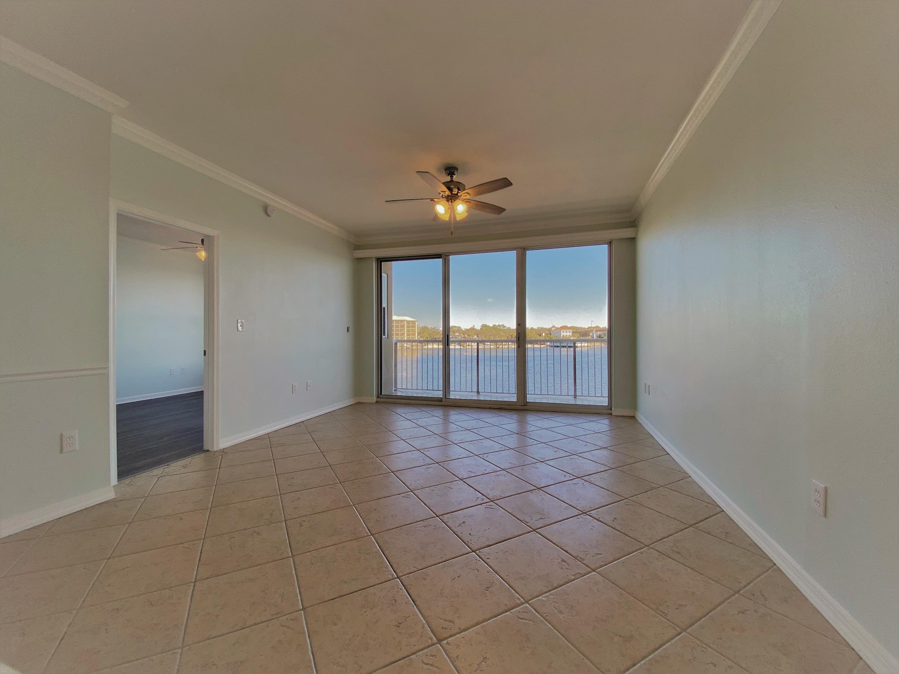 PALM COURT YACHT CLUB - Residential