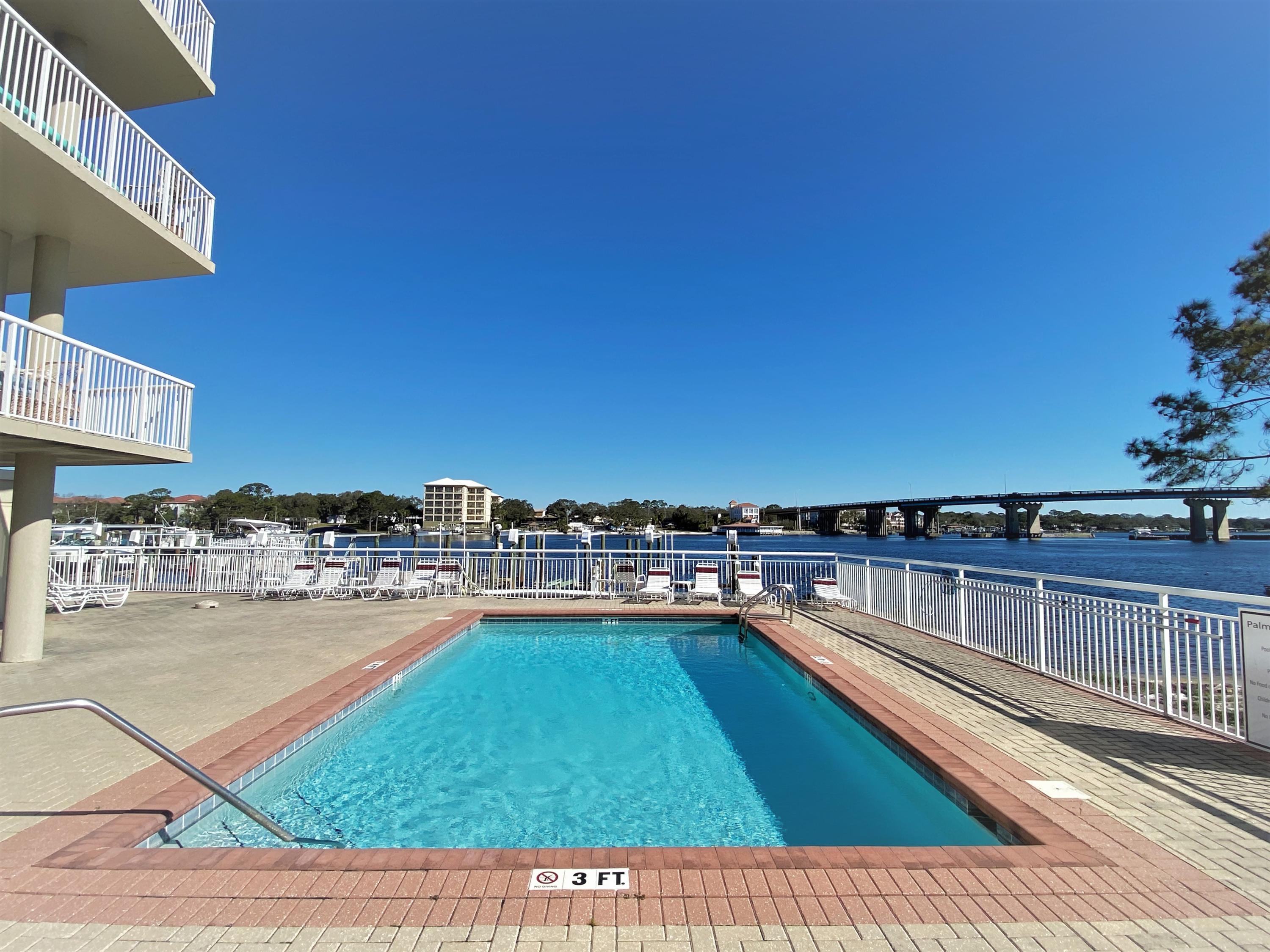 PALM COURT YACHT CLUB - Residential