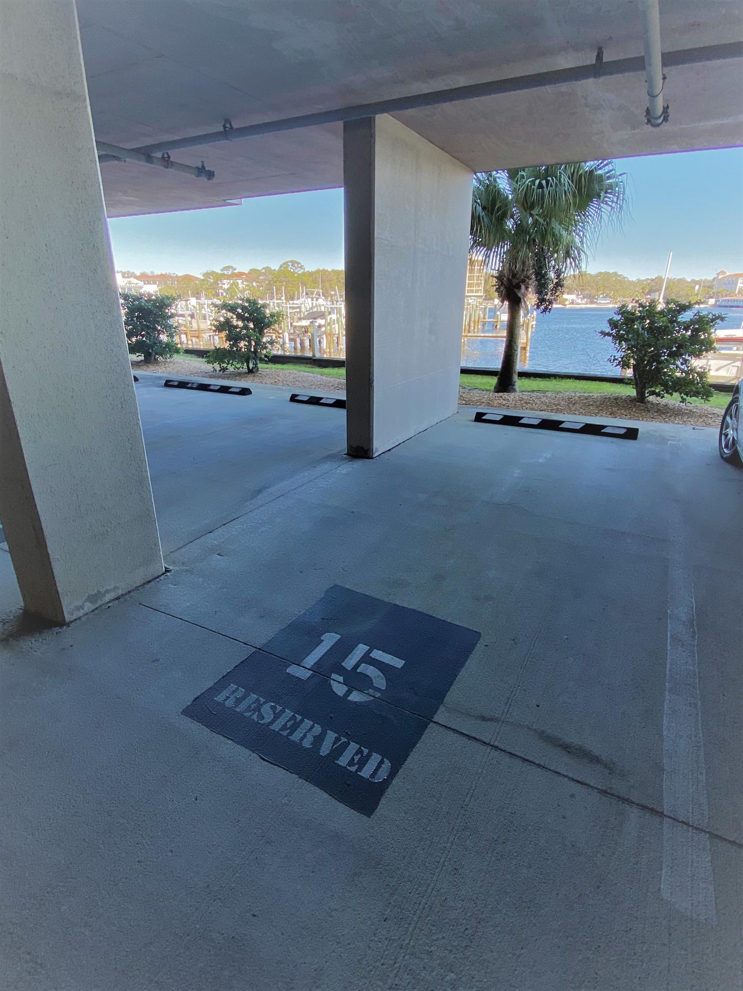 PALM COURT YACHT CLUB - Residential