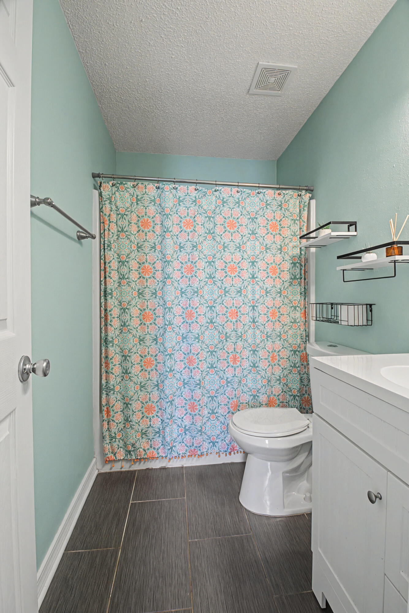 QUAIL RIDGE LANDING - Residential