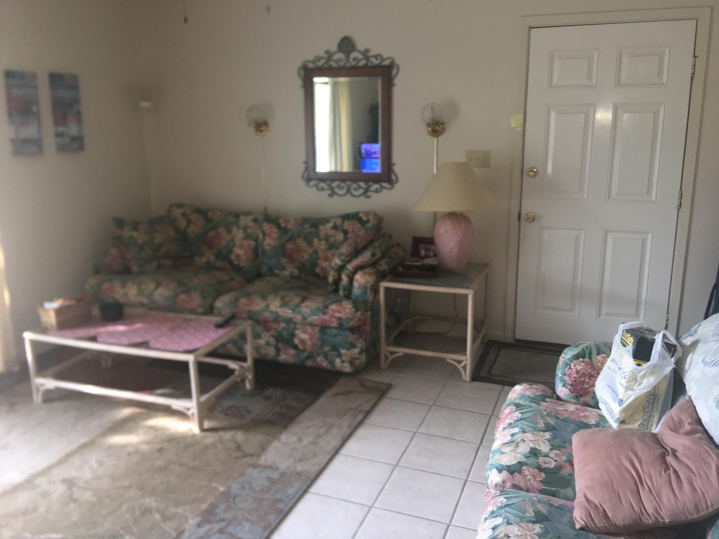 BEACHWOOD VILLAS CONDO - Residential