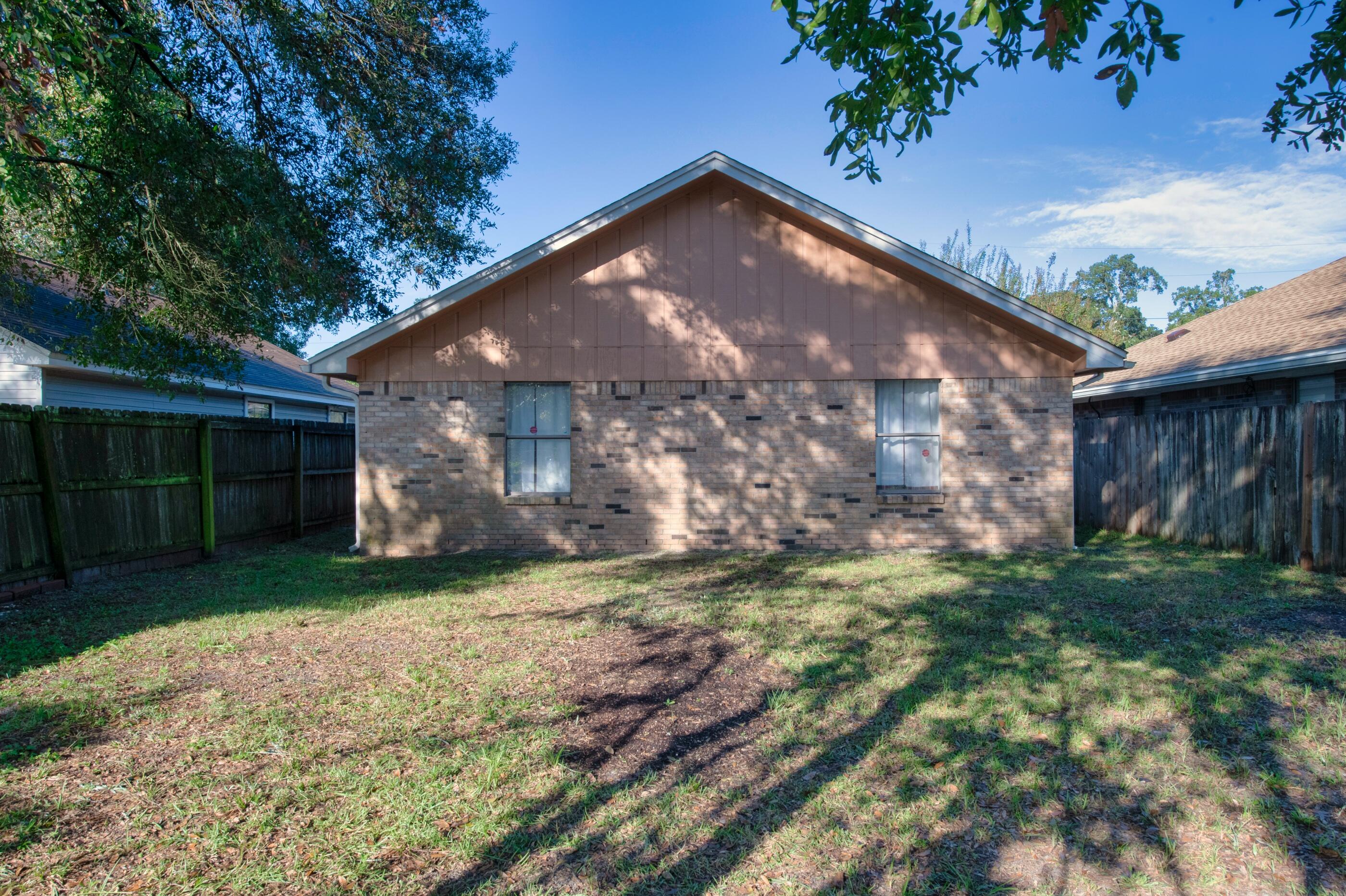 TAYLOR OAKS - Residential