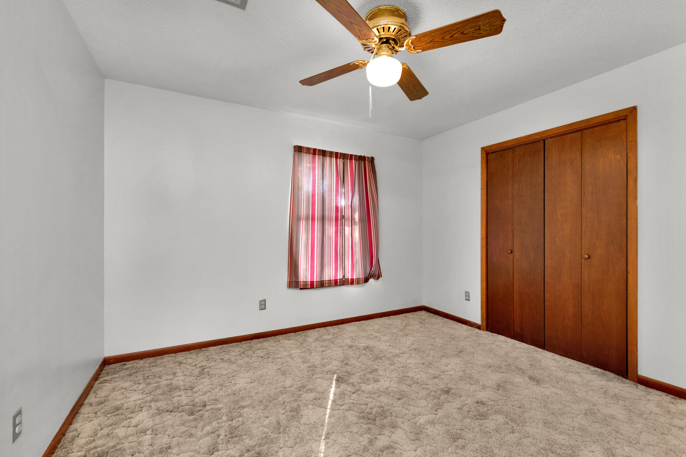 TAYLOR OAKS - Residential