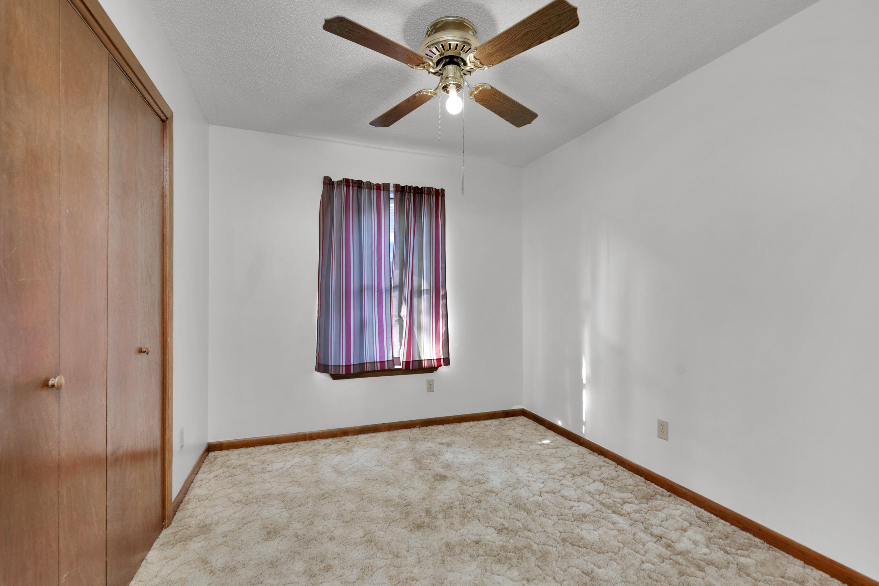 TAYLOR OAKS - Residential