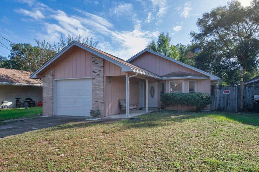 Great open layout in this brick home. Recently painted kitchen cabinets, stainless steel appliances, and a bay window complete the kitchen and dining area. *NEW ROOF!* New carpet and flooring in the master bedroom and bath. Centrally located and ready for you to put your own design ideas into action! Sprinkler system conveys ''as is''.