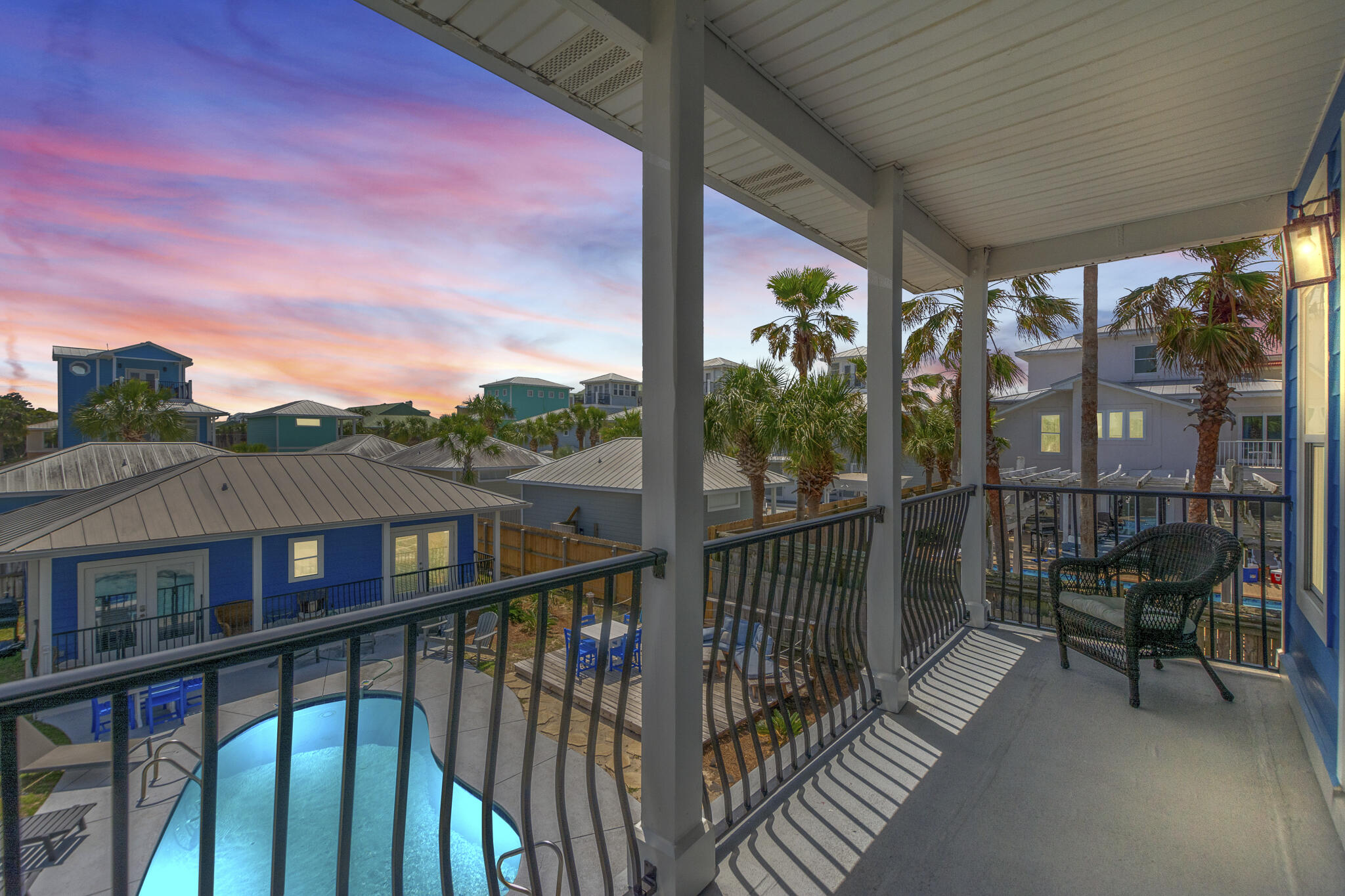 CRYSTAL BEACH - Residential