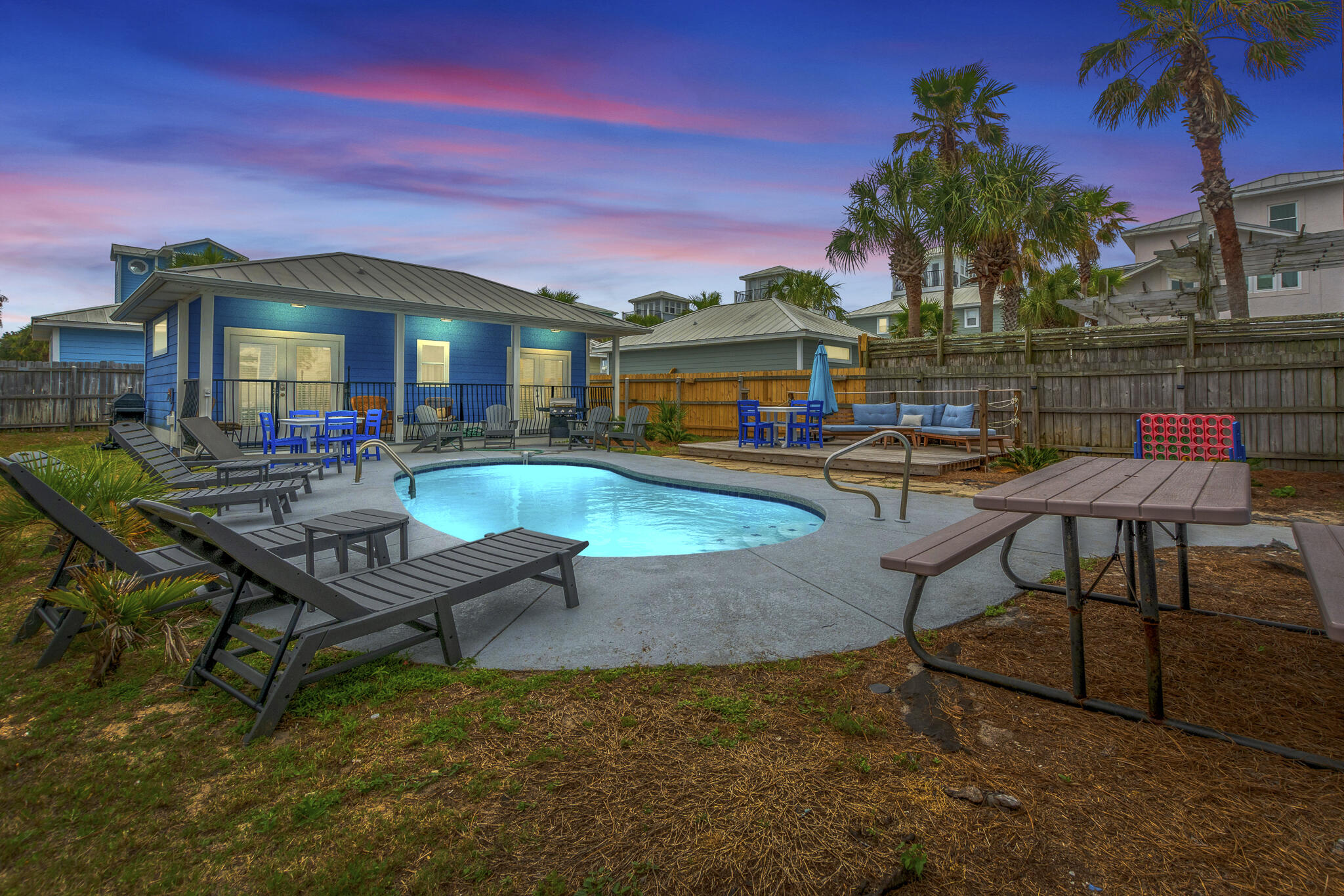 CRYSTAL BEACH - Residential