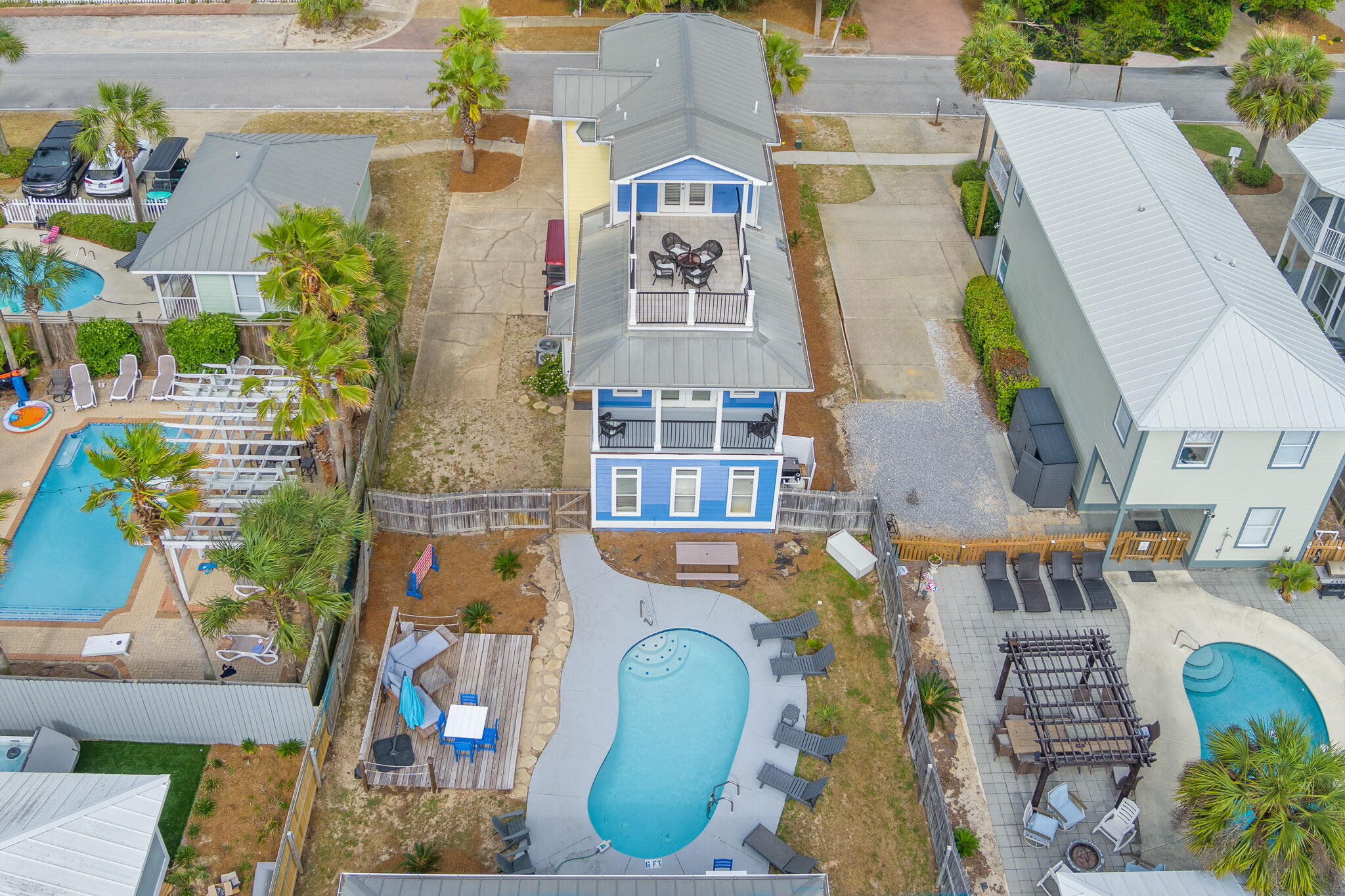CRYSTAL BEACH - Residential