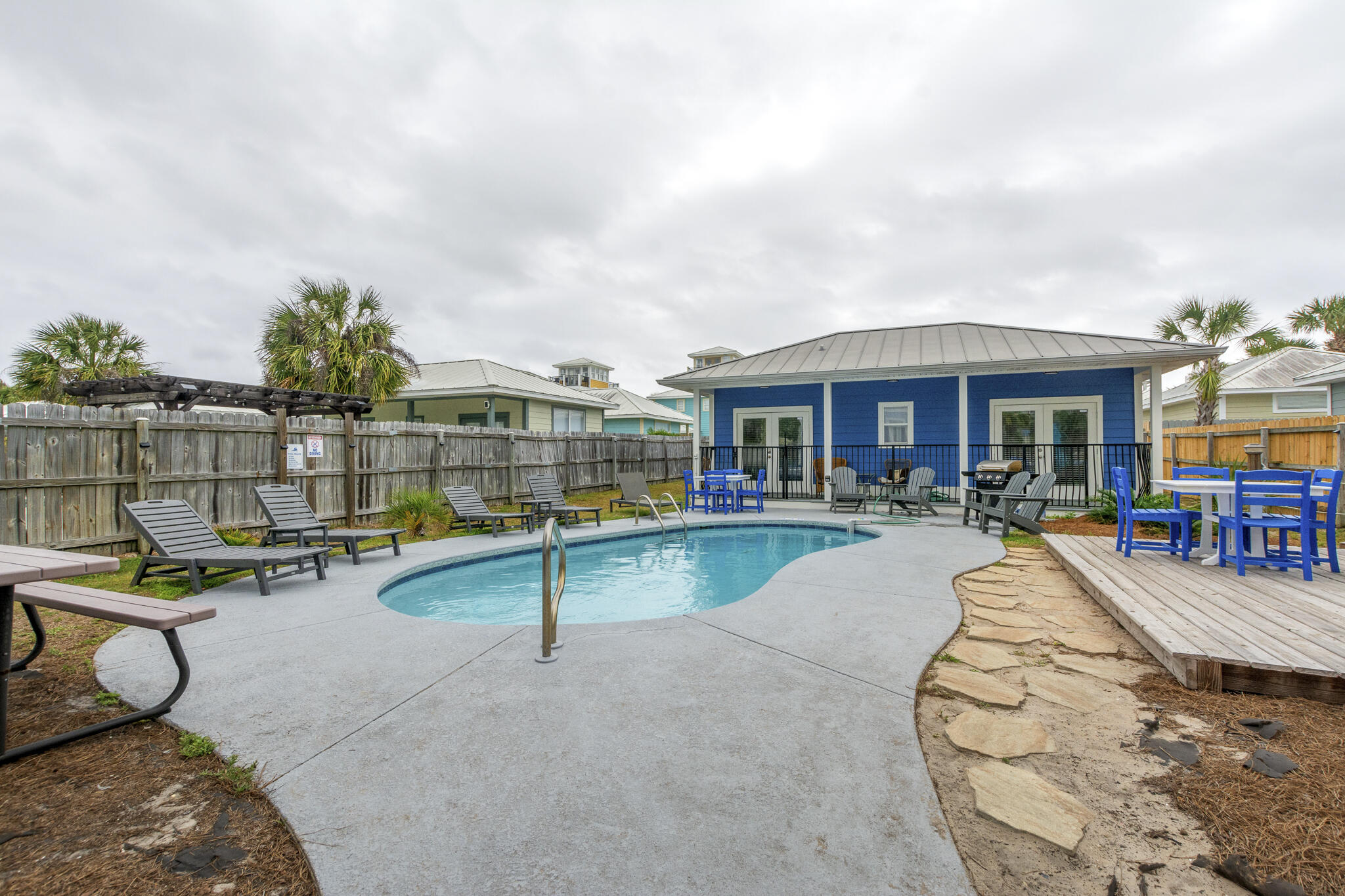 CRYSTAL BEACH - Residential