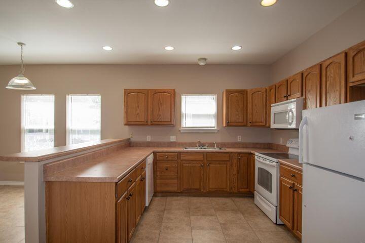 ENCHANTED ESTATES - Residential