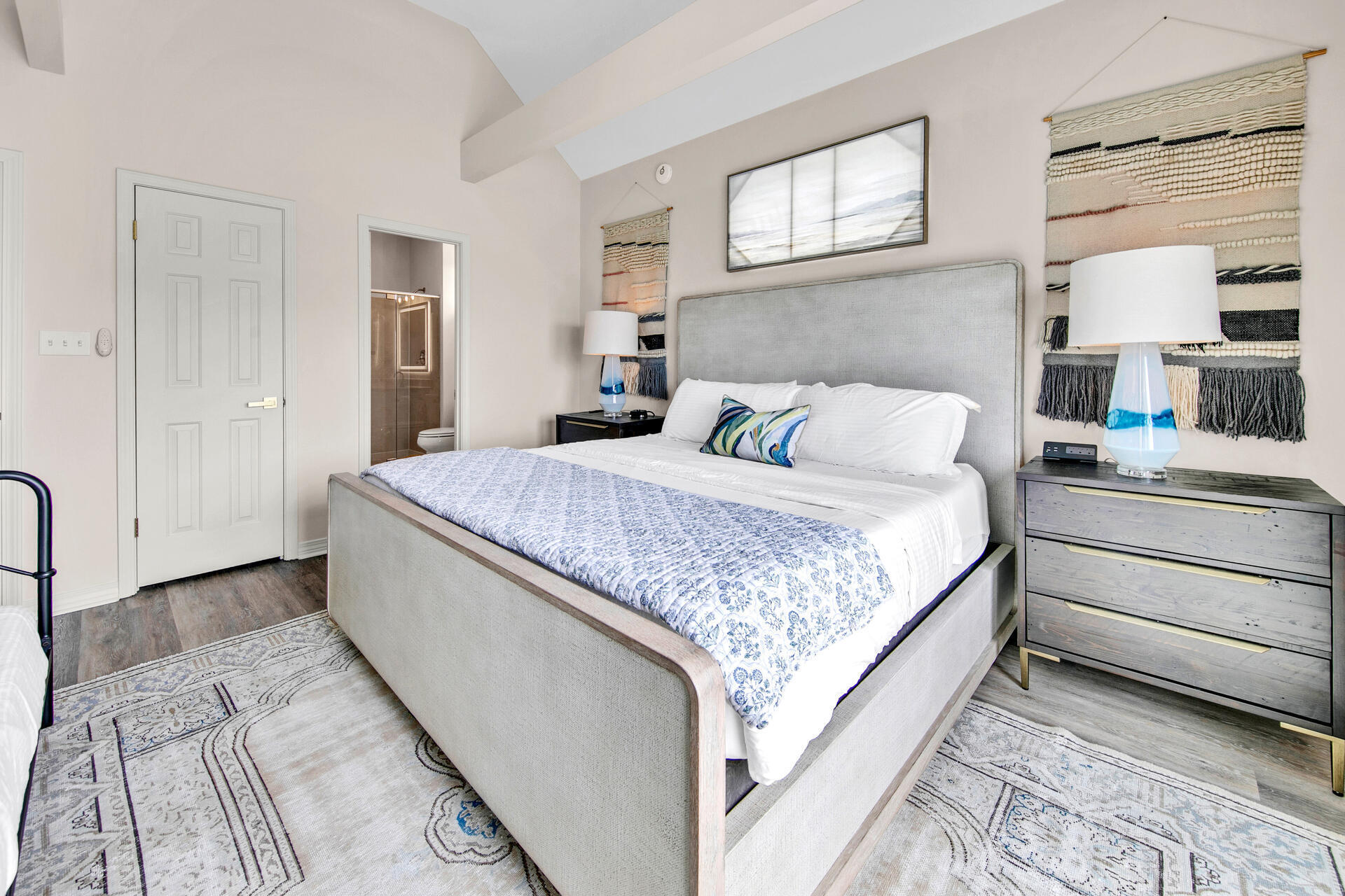 BLUE MOUNTAIN BEACH - Residential