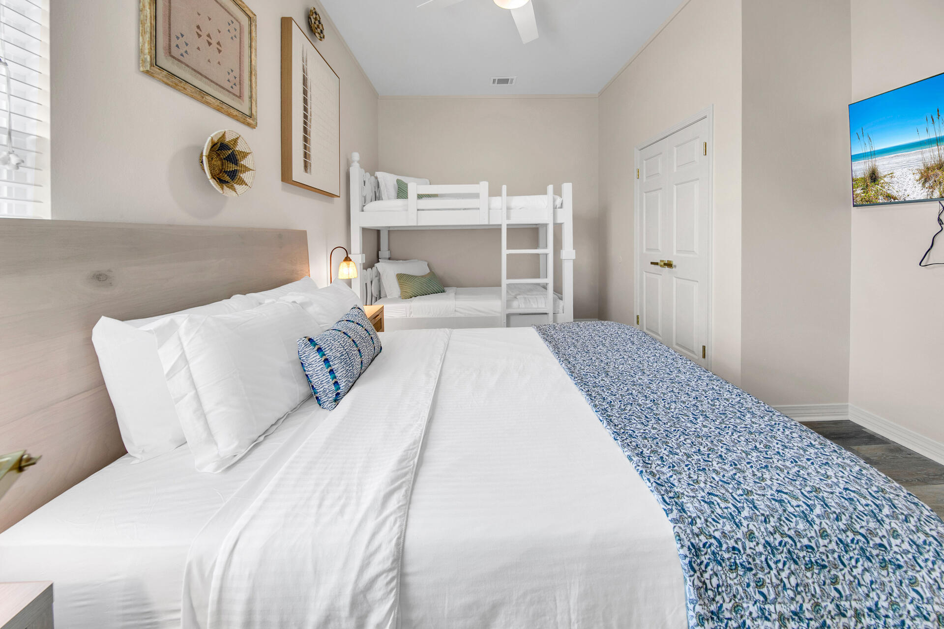 BLUE MOUNTAIN BEACH - Residential