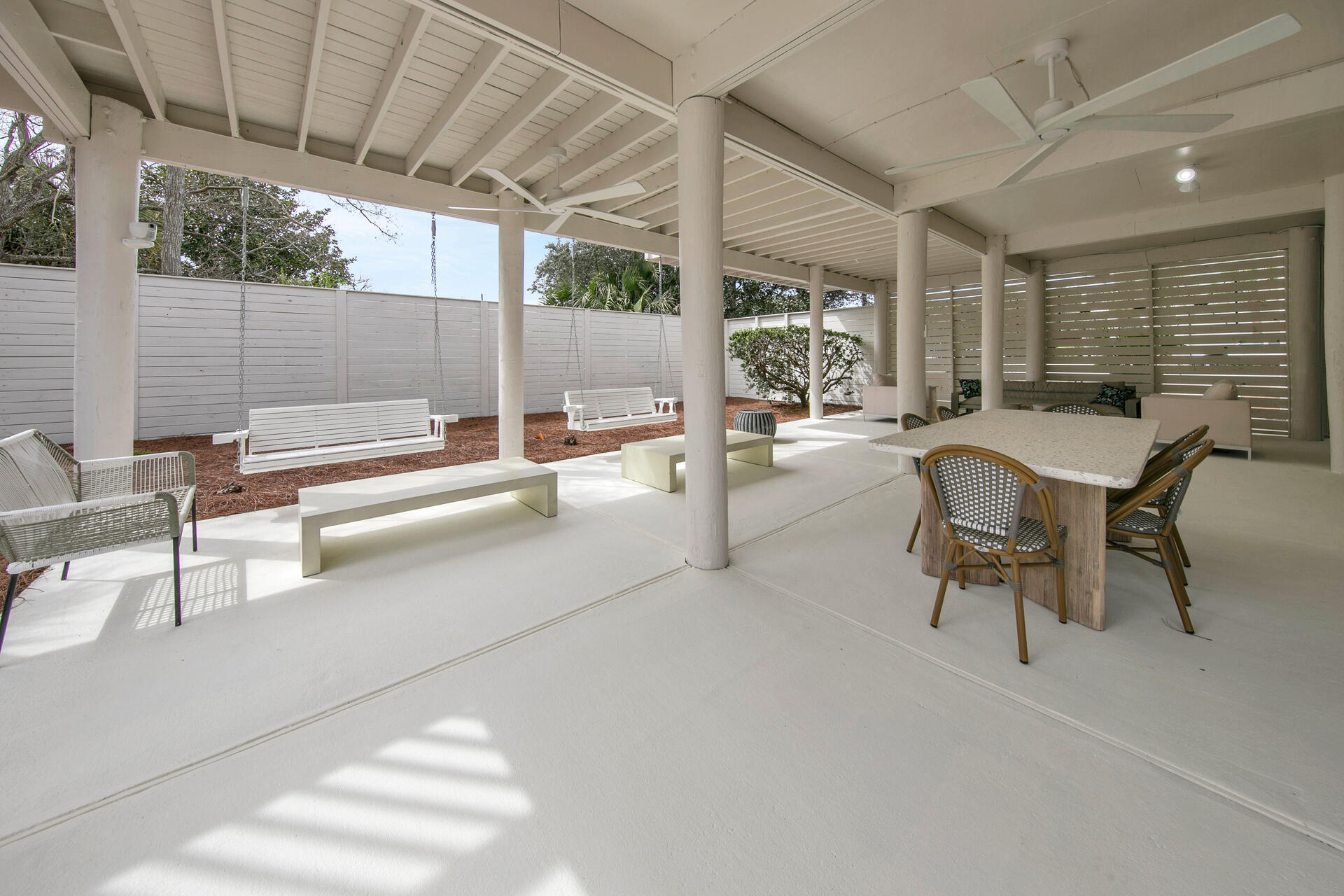 BLUE MOUNTAIN BEACH - Residential