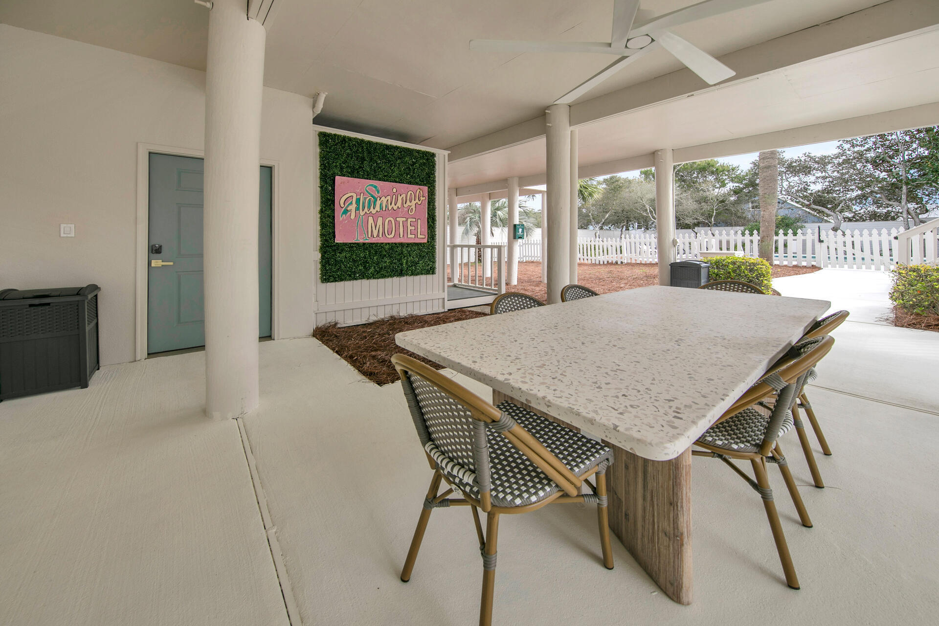 BLUE MOUNTAIN BEACH - Residential