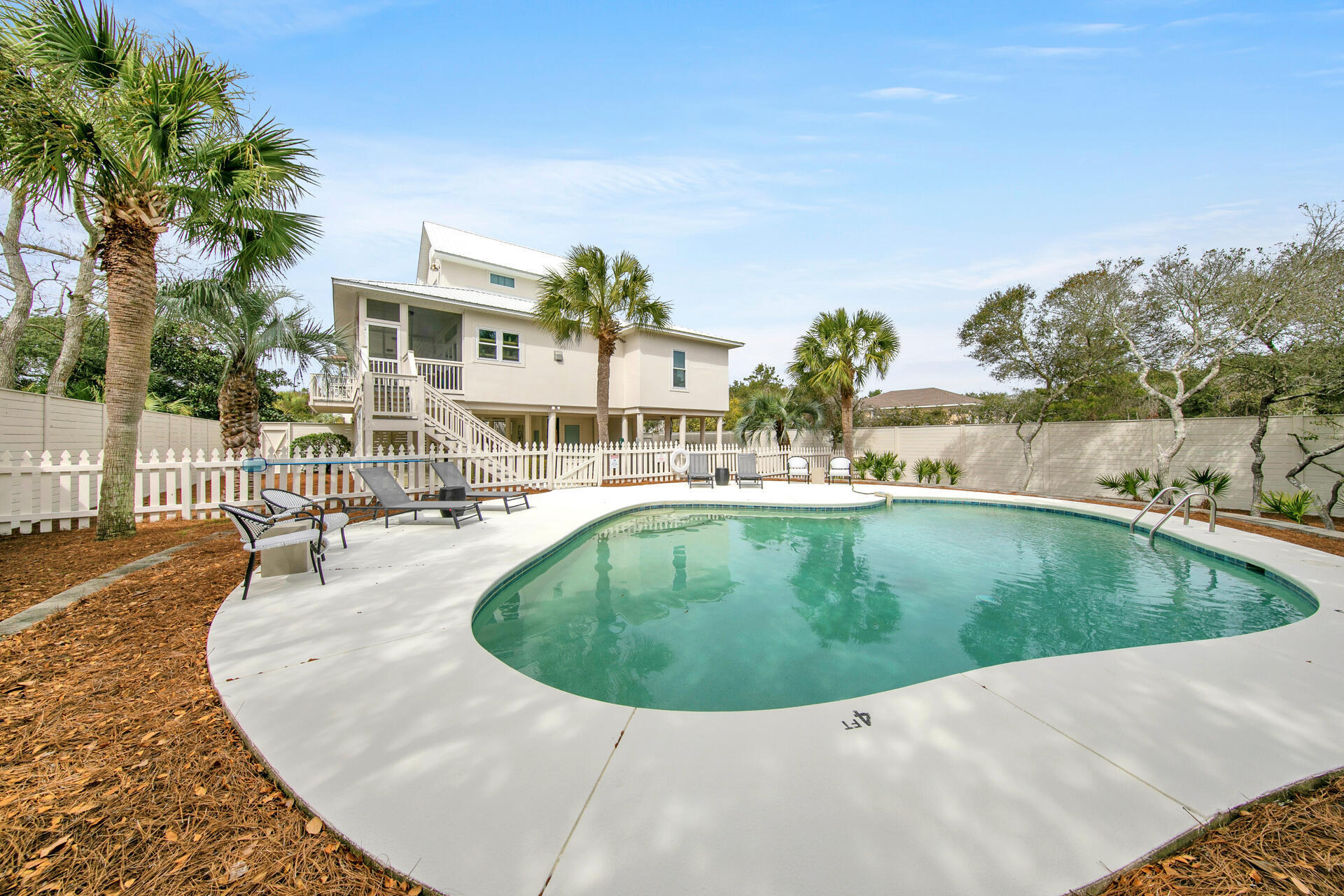 BLUE MOUNTAIN BEACH - Residential