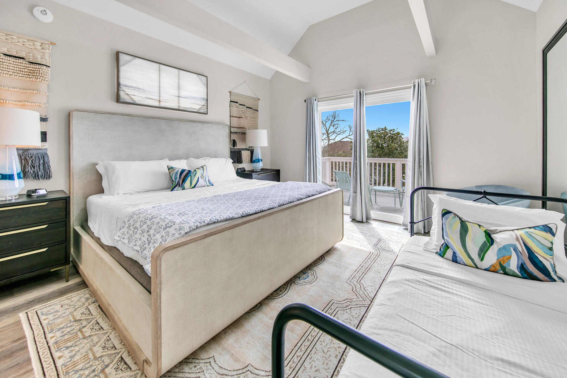 BLUE MOUNTAIN BEACH - Residential