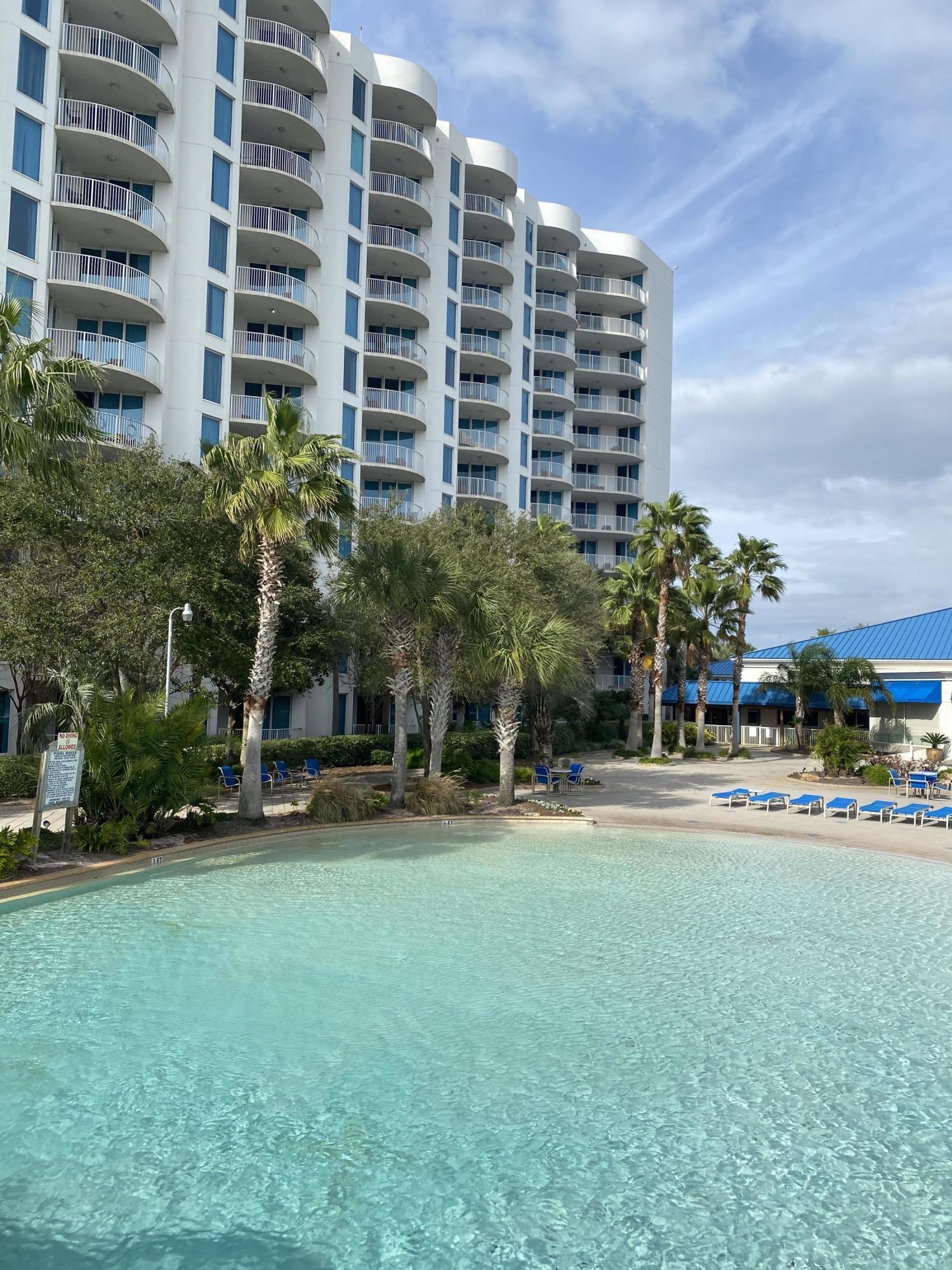THE PALMS OF DESTIN - Residential