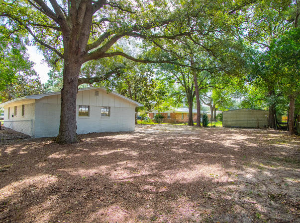 COUNTRY CLUB ESTATES 1ST ADDN - Residential