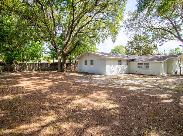 COUNTRY CLUB ESTATES 1ST ADDN - Residential