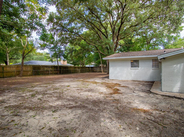 COUNTRY CLUB ESTATES 1ST ADDN - Residential