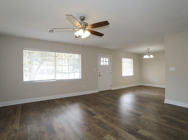 COUNTRY CLUB ESTATES 1ST ADDN - Residential