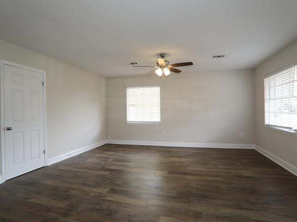 COUNTRY CLUB ESTATES 1ST ADDN - Residential