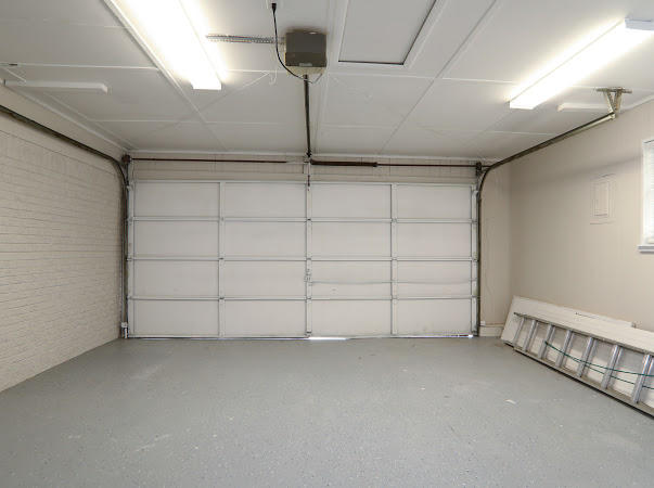 COUNTRY CLUB ESTATES 1ST ADDN - Residential