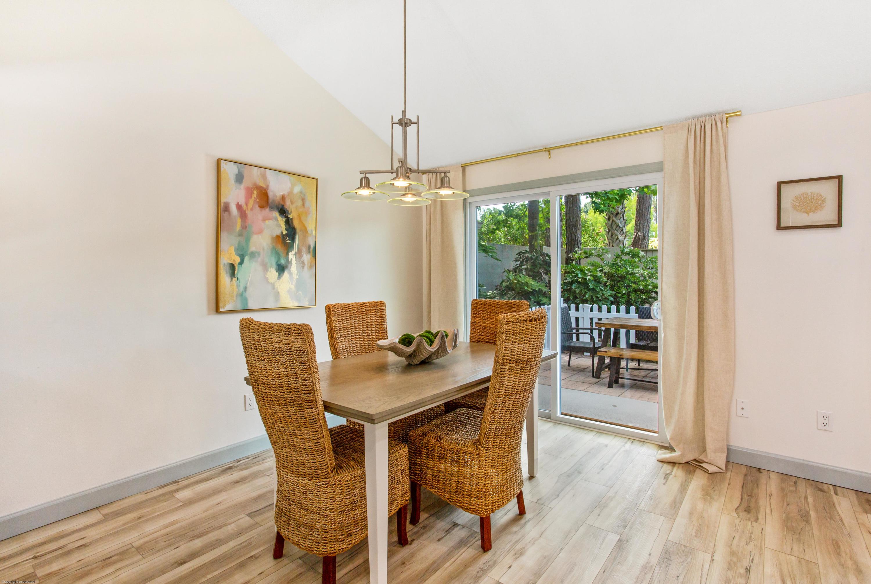 LINKSIDE VILLAGE UNIT 1 - Residential