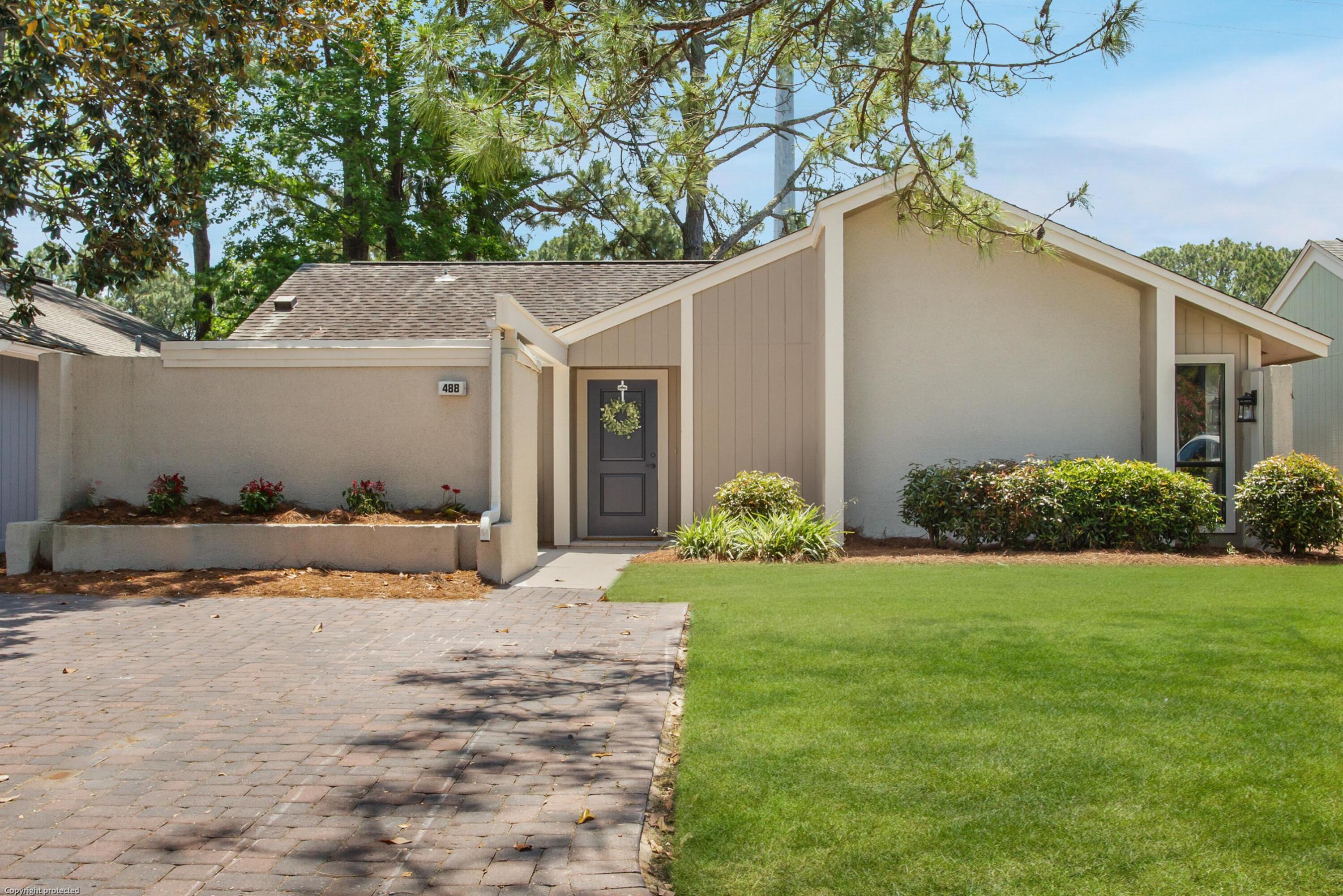 LINKSIDE VILLAGE UNIT 1 - Residential