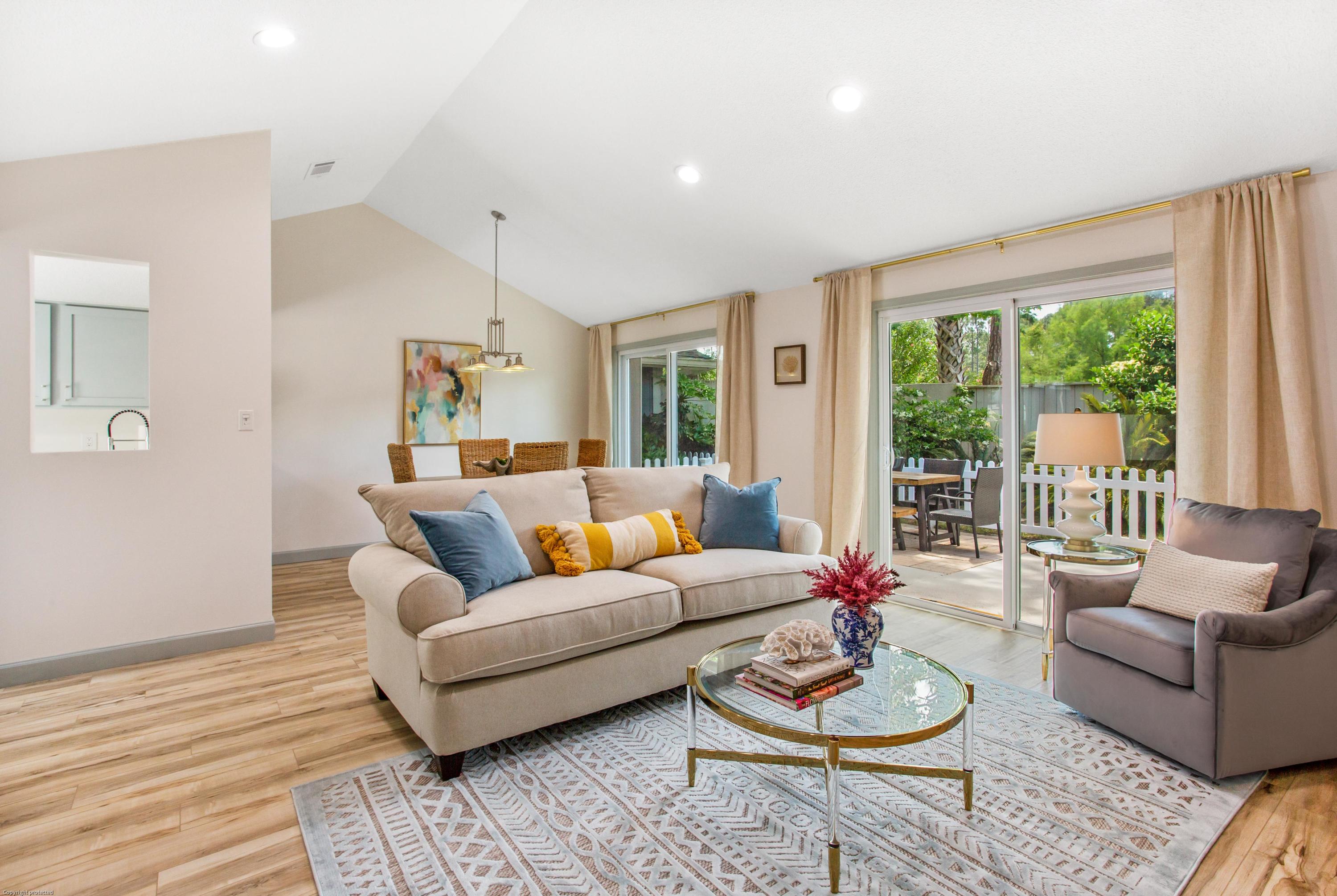 LINKSIDE VILLAGE UNIT 1 - Residential