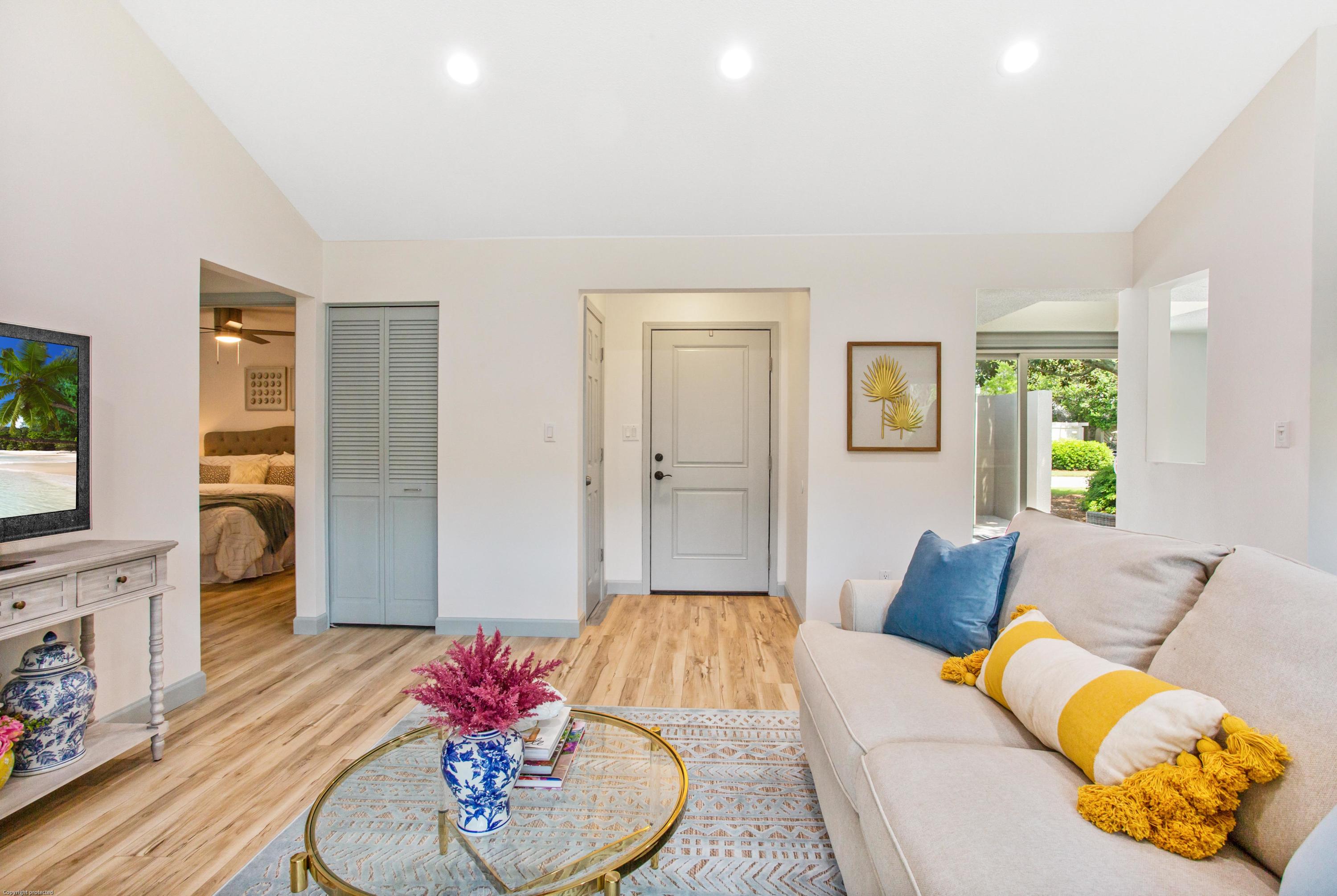 LINKSIDE VILLAGE UNIT 1 - Residential