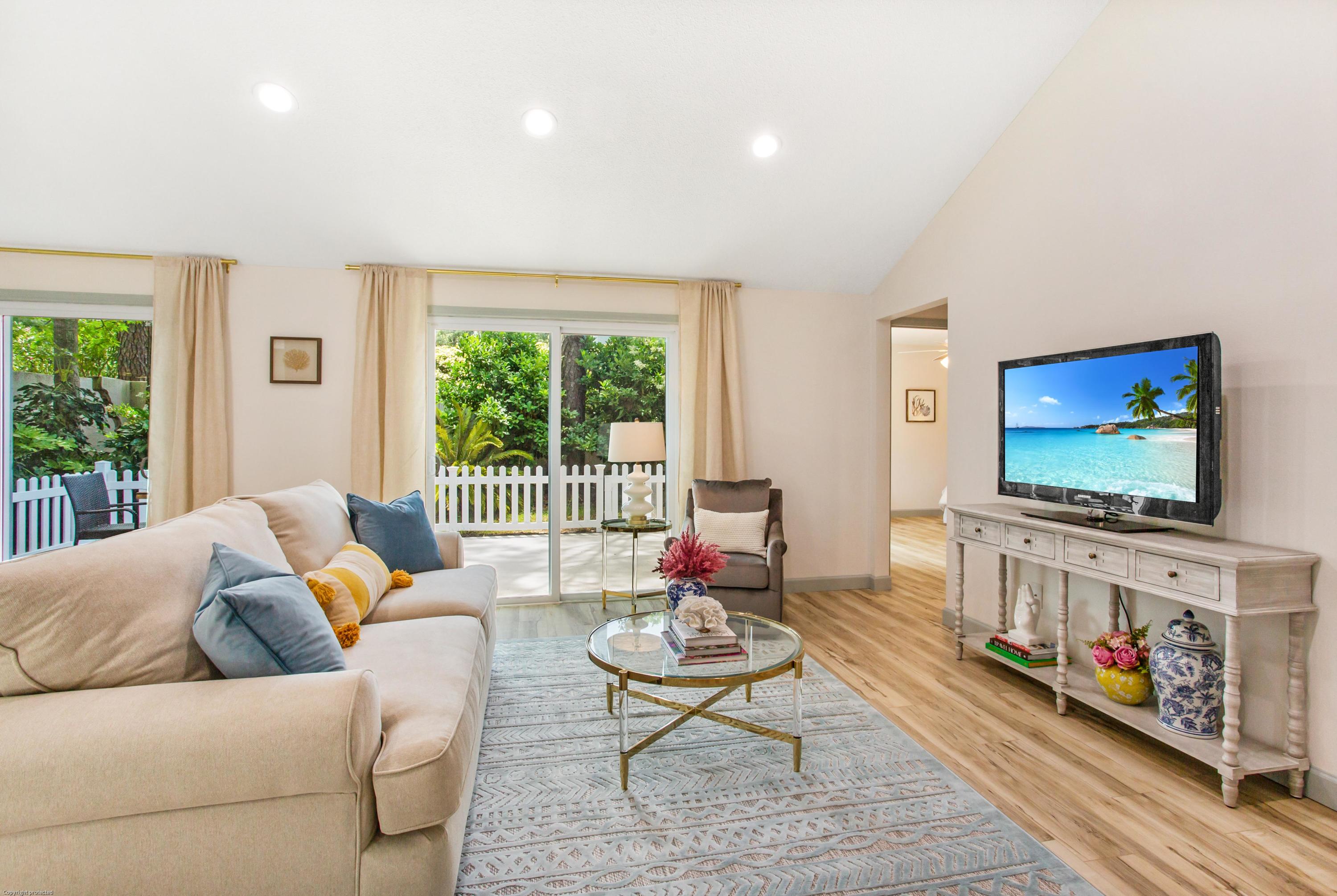 LINKSIDE VILLAGE UNIT 1 - Residential