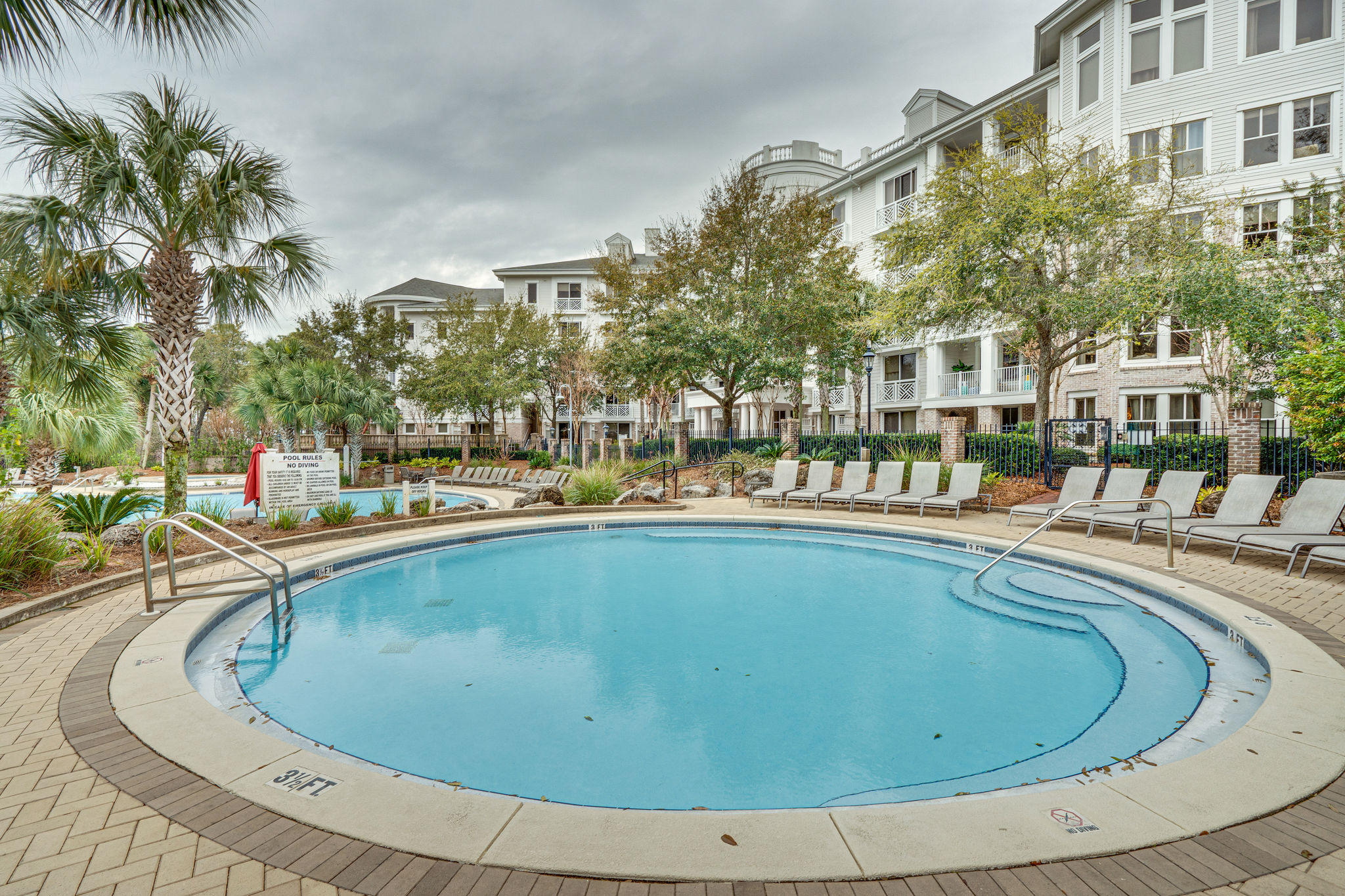 BAHIA CONDO - Residential