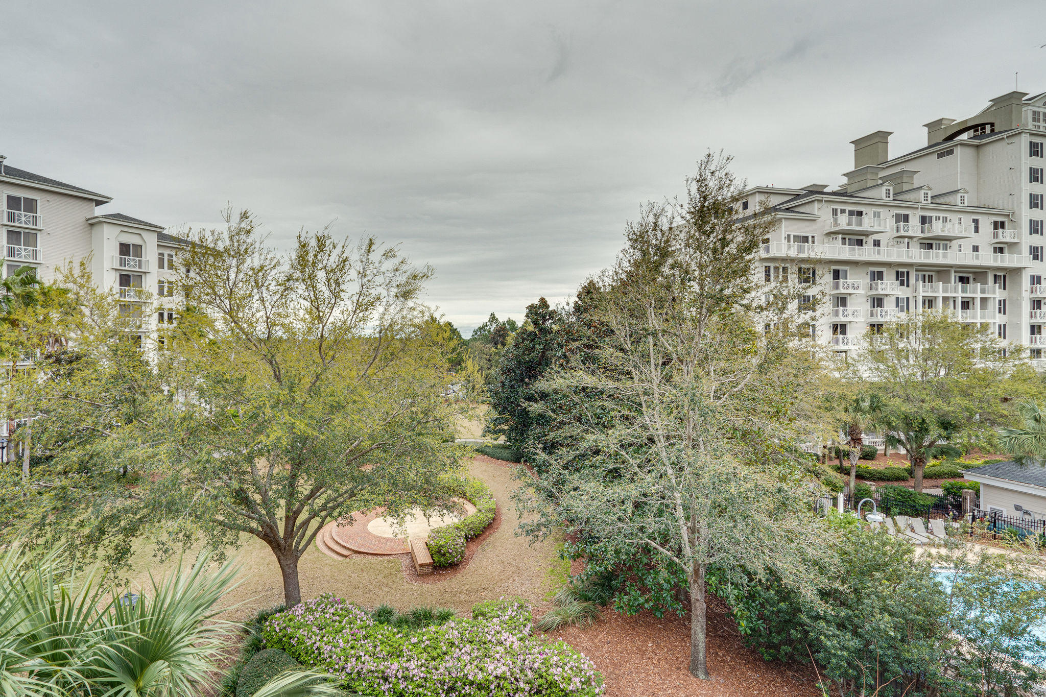 BAHIA CONDO - Residential