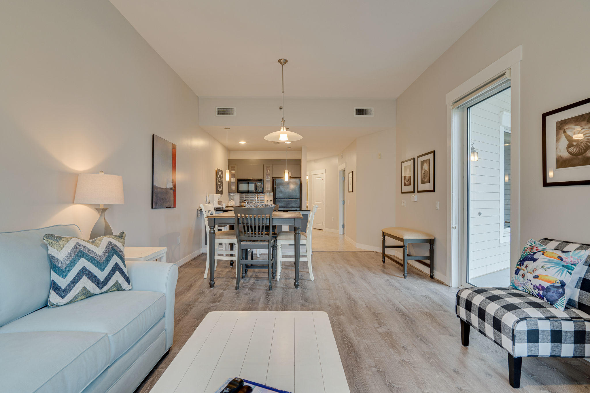 BAHIA CONDO - Residential