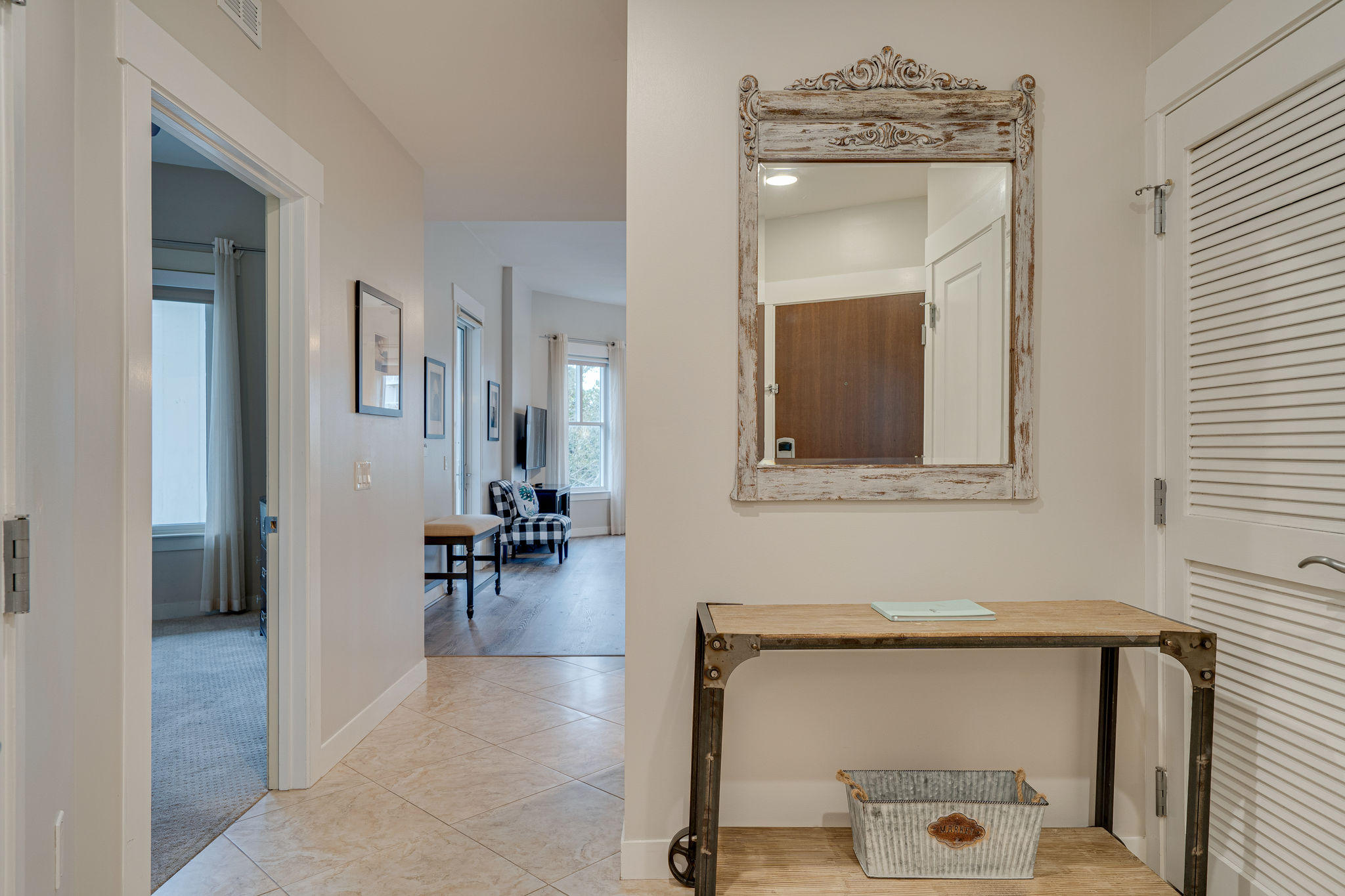 BAHIA CONDO - Residential