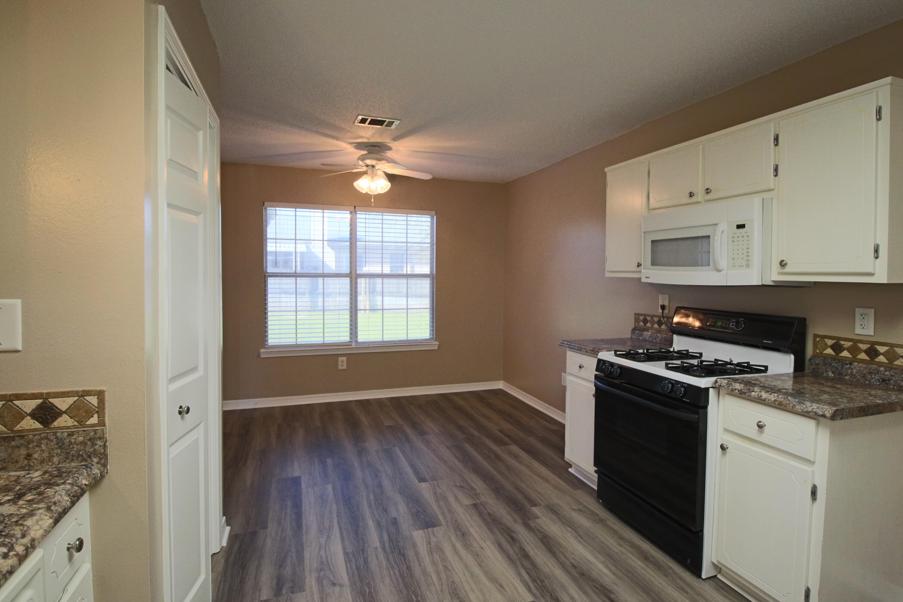 STEEPLECHASE PH I LOT 41 BLK B - Residential Lease