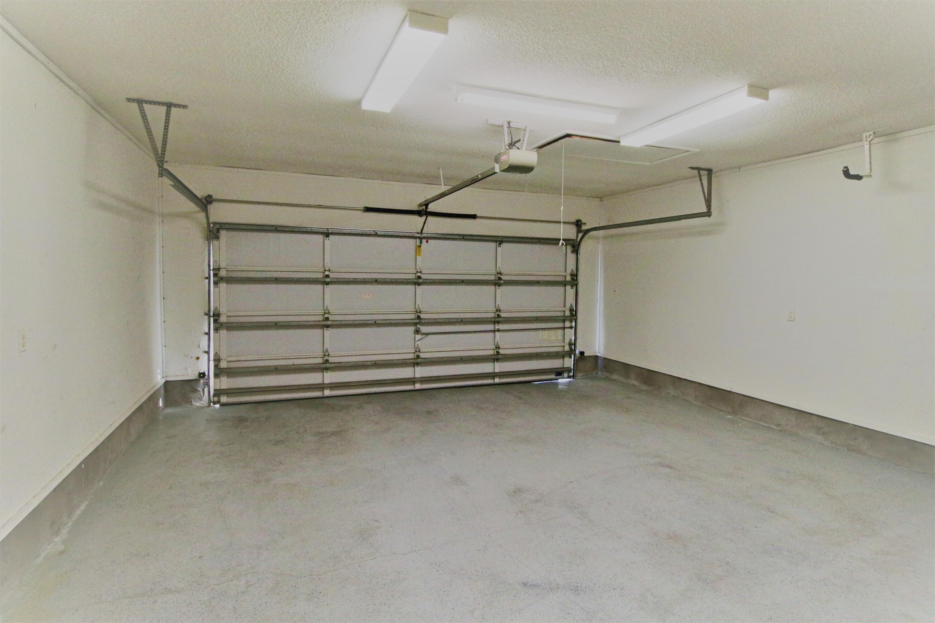 STEEPLECHASE PH I LOT 41 BLK B - Residential Lease