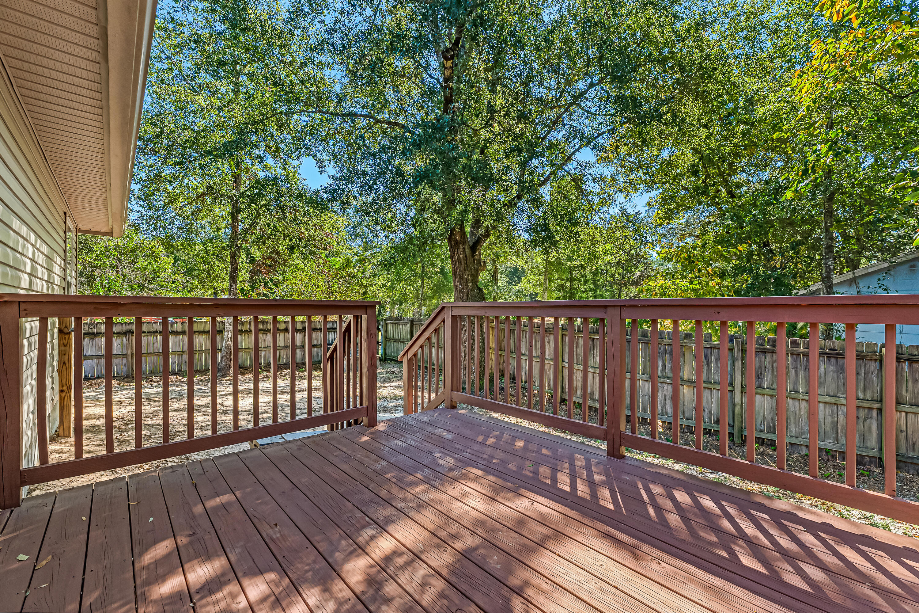 HOLLEY SHORES 1ST ADDN - Residential